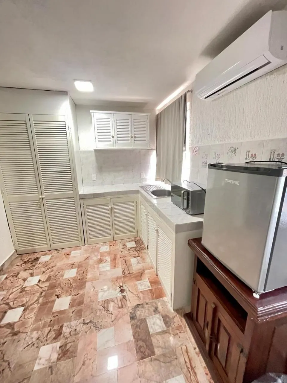 Kitchen or kitchenette in Hotel Farallon Inn Cancún