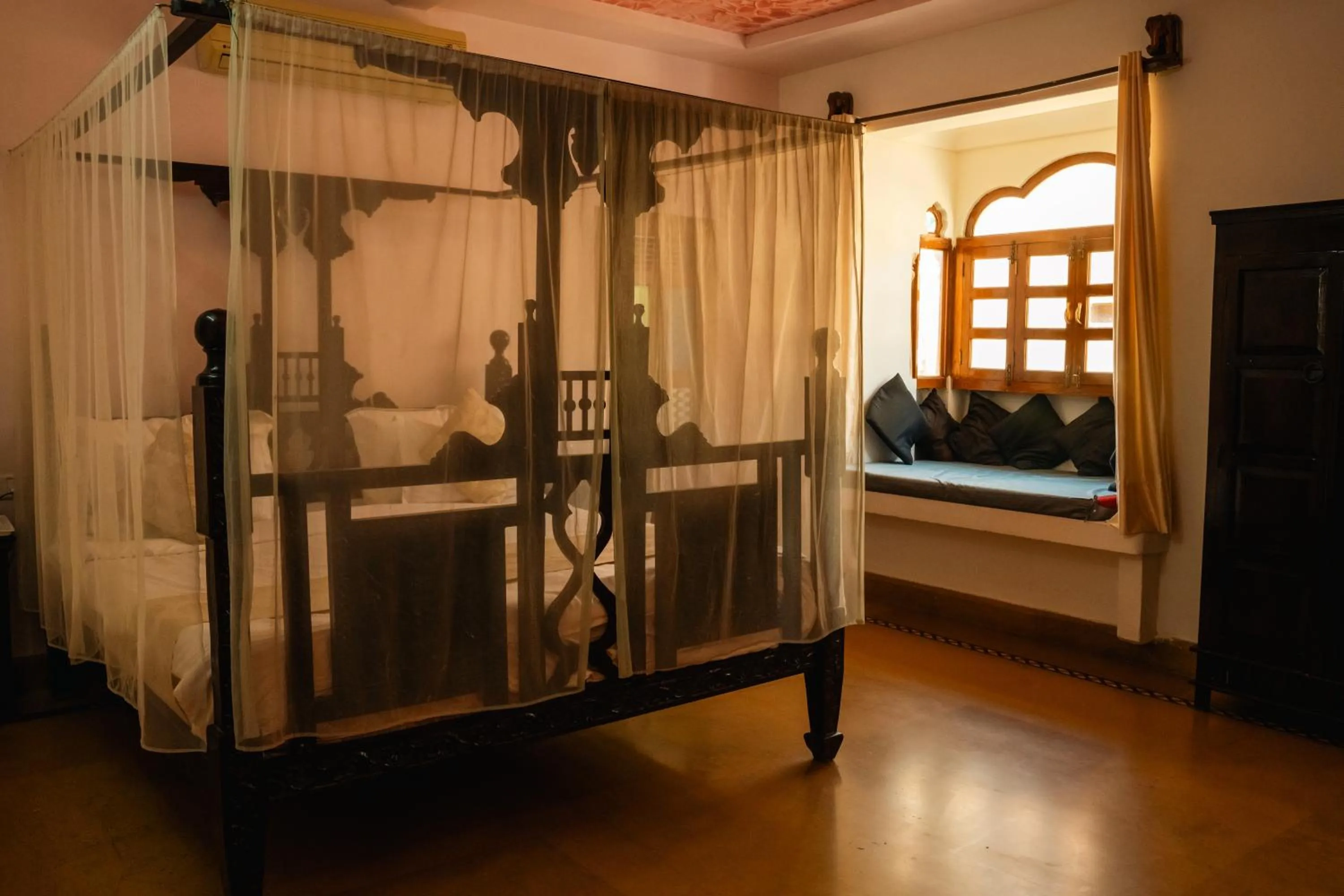 Property building, Bed in The Elite Castle