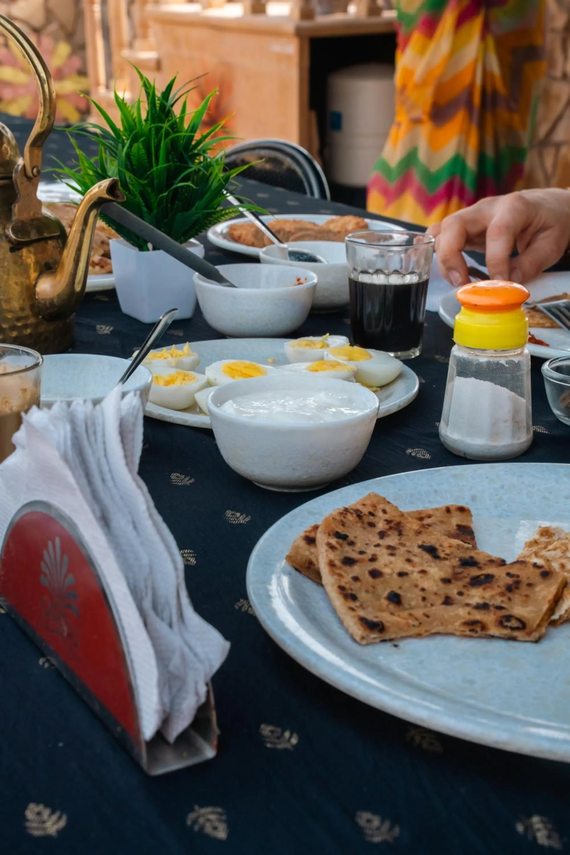 Restaurant/places to eat in The Elite Castle