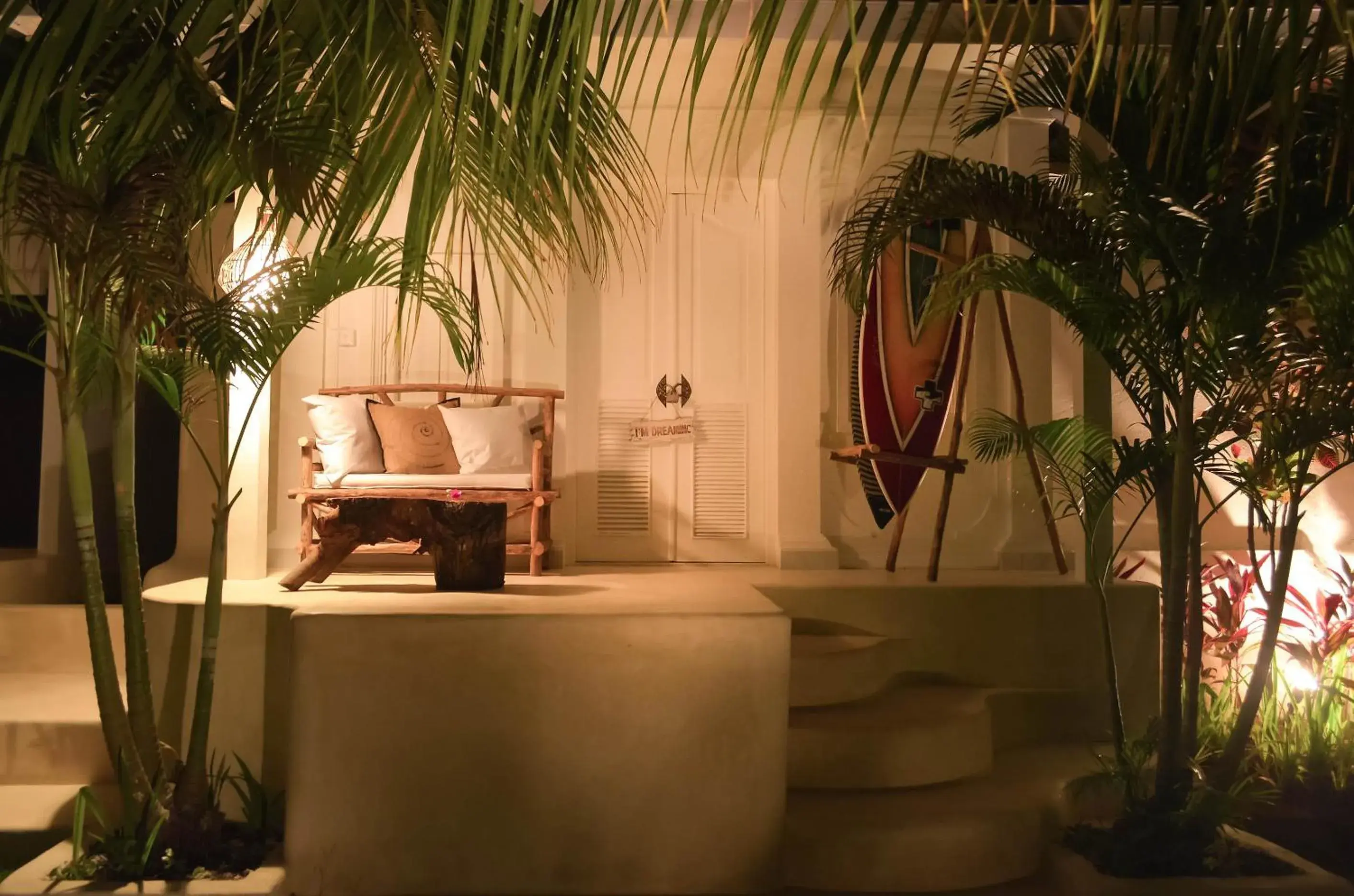 Facade/entrance in Sal Secret Spot Facade/entrance in Sal Secret Spot