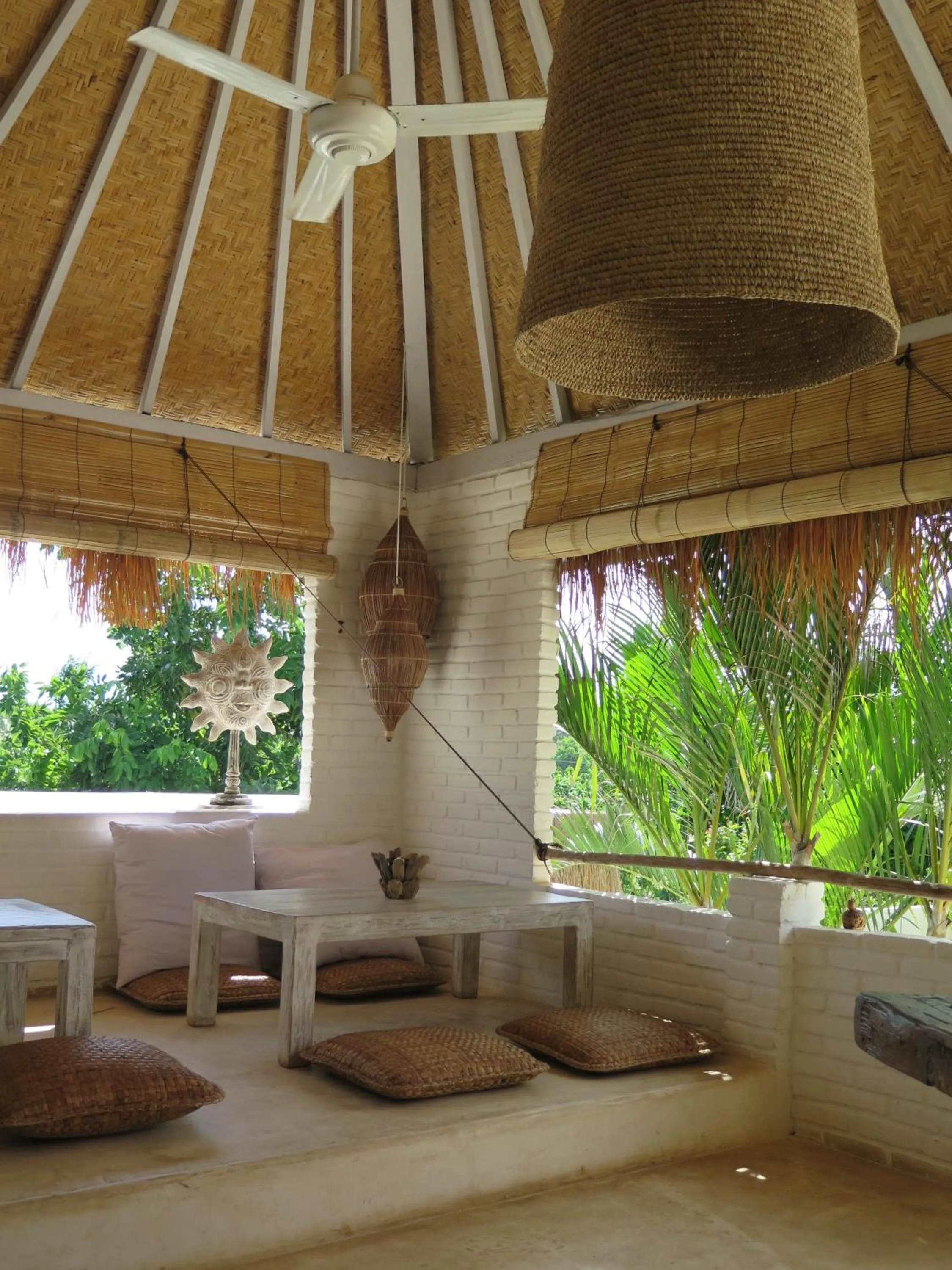 Restaurant/places to eat in Sal Secret Spot