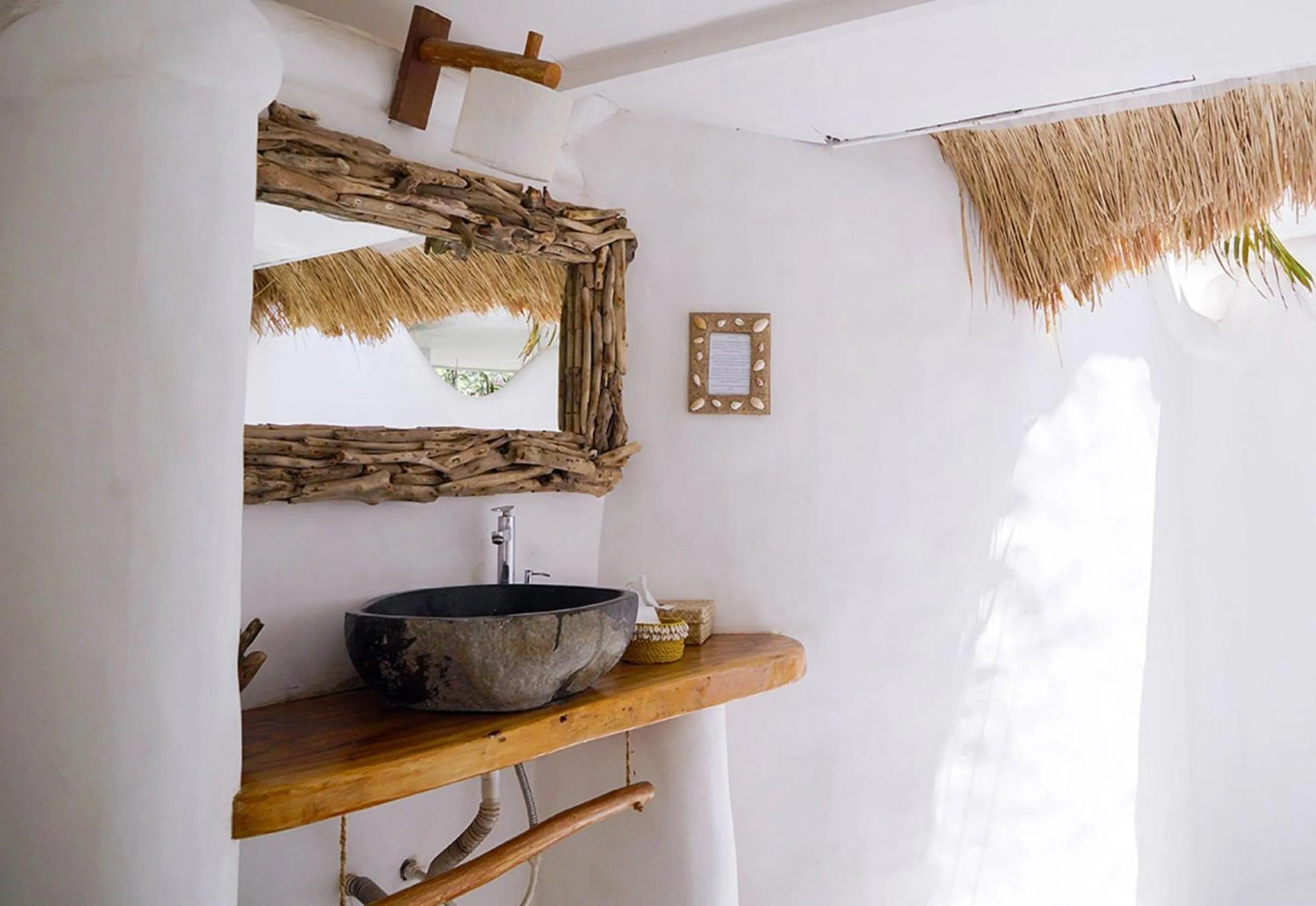 Bathroom in Sal Secret Spot