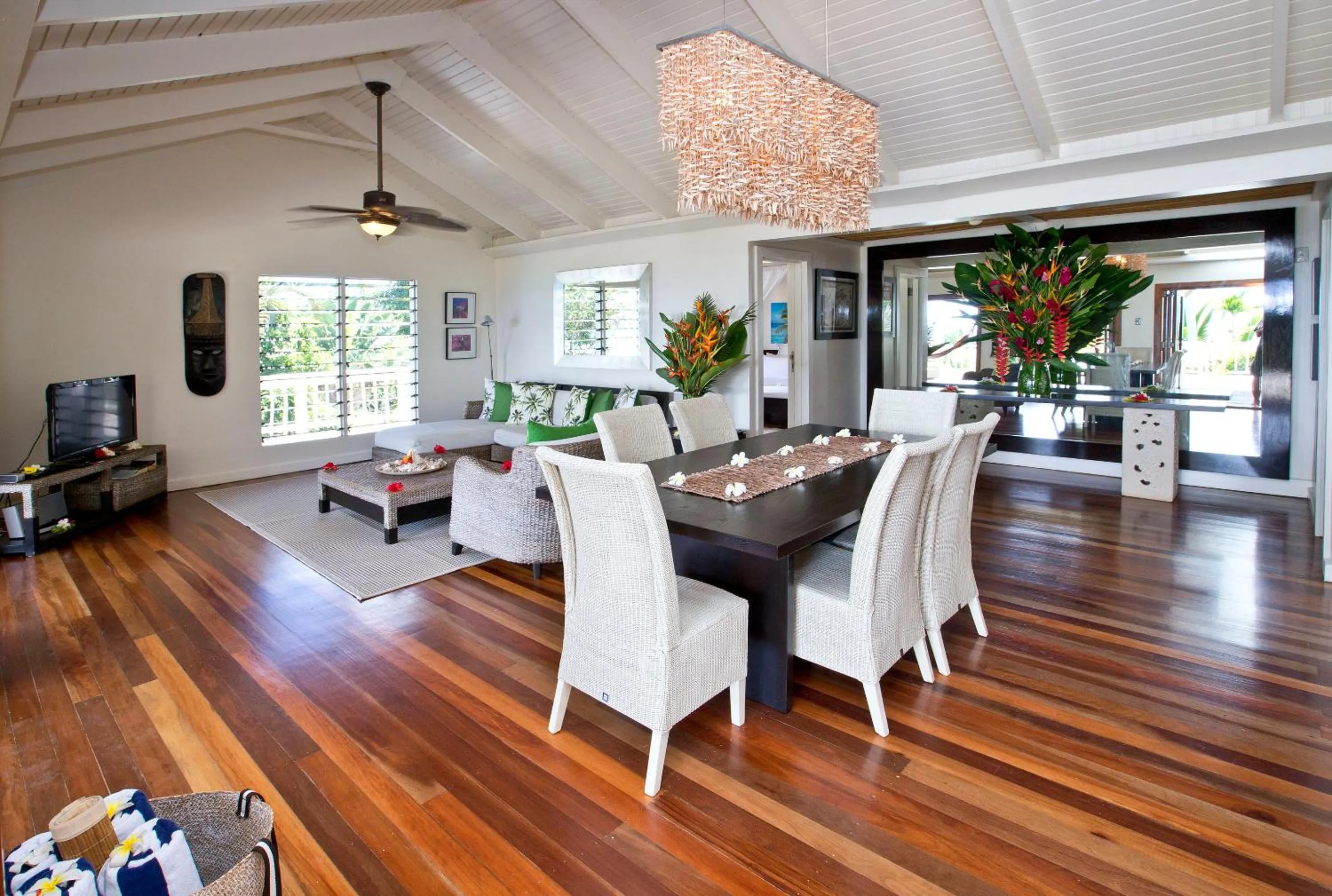 Living room in Taveuni Palms Resort