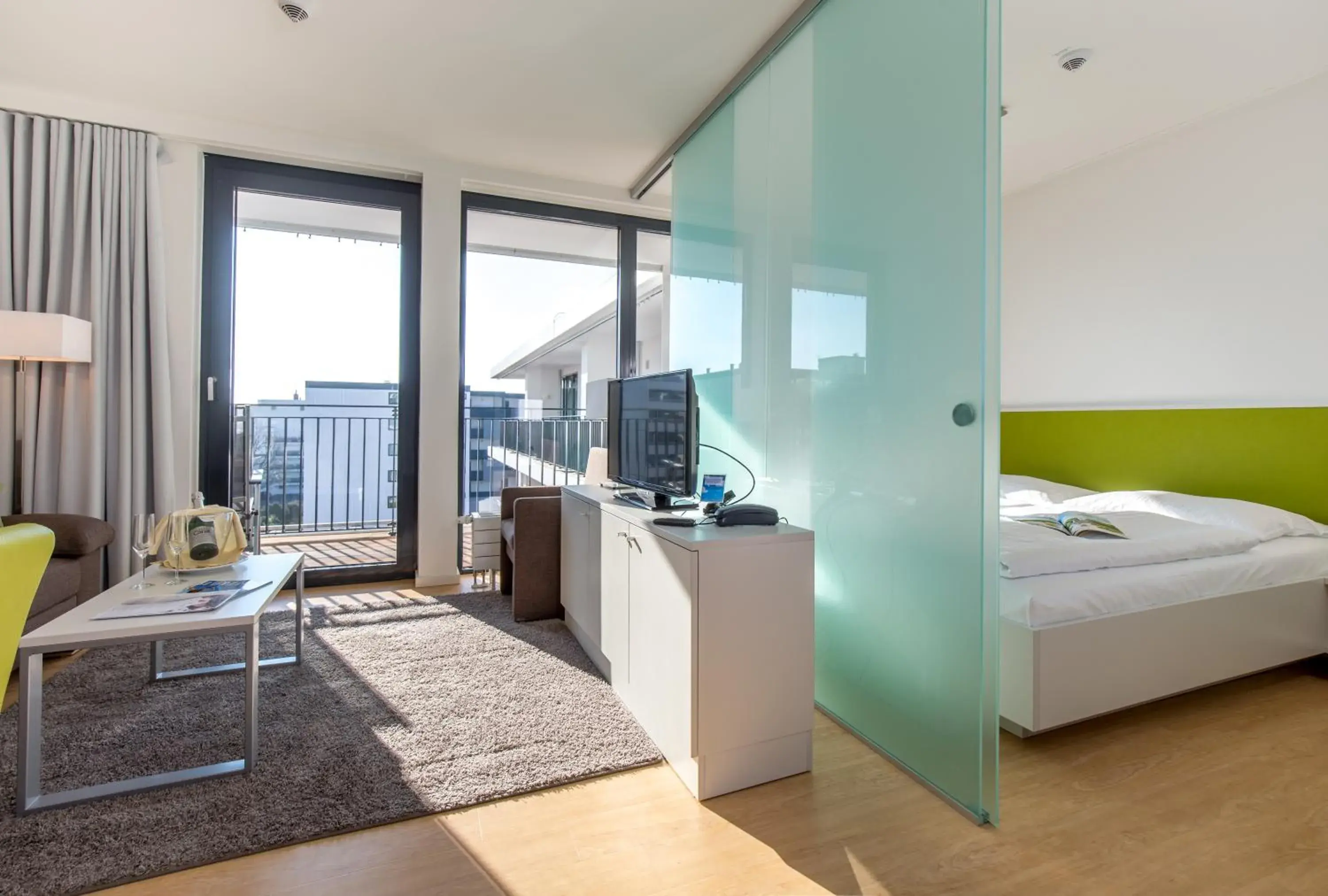 Standard One-Bedroom Apartment with partial Sea View in Carat Apartments Grömitz Standard One-Bedroom Apartment with partial Sea View in Carat Apartments Grömitz