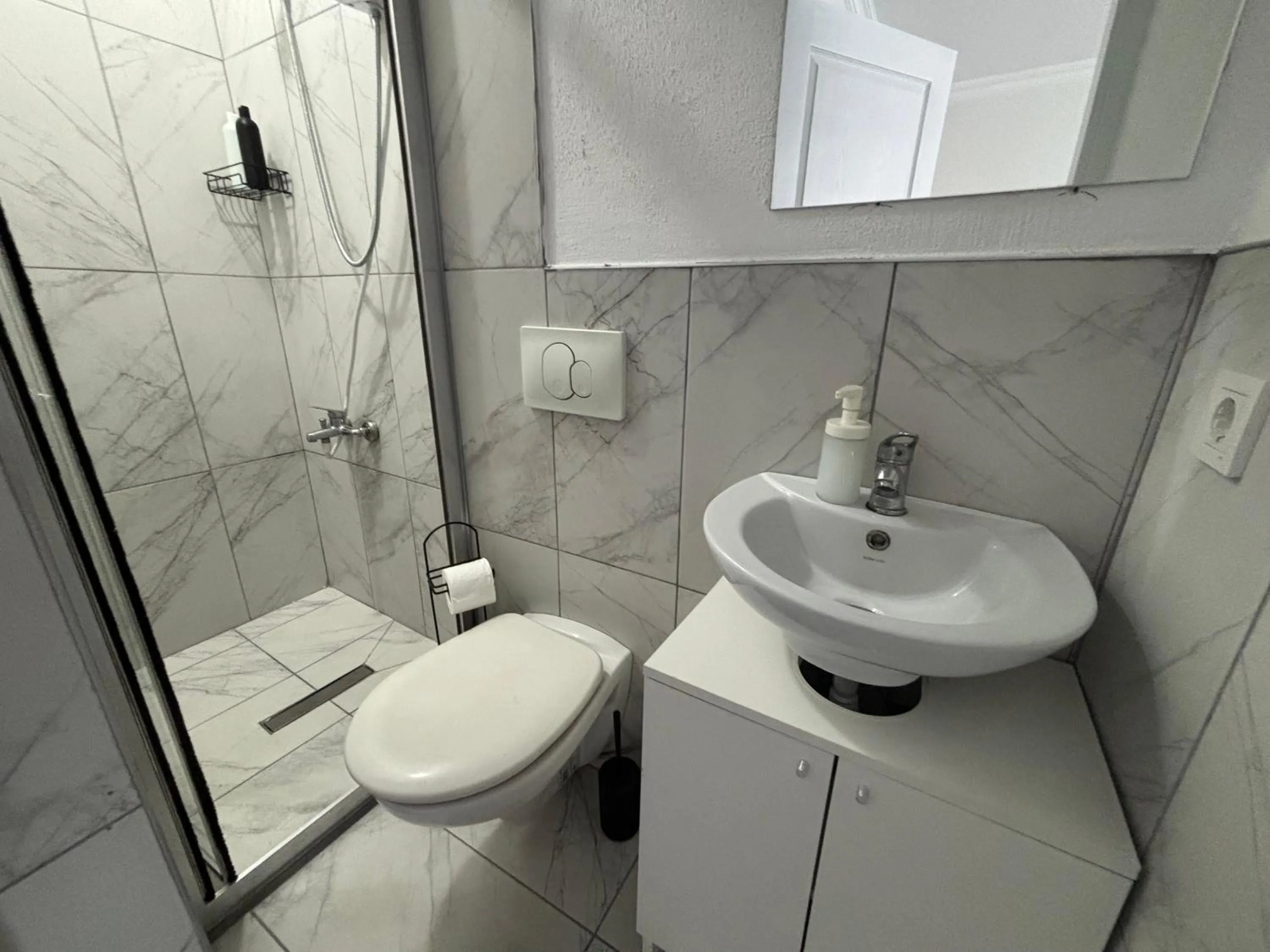 Bathroom in Istanberry - Berry Life Apartments