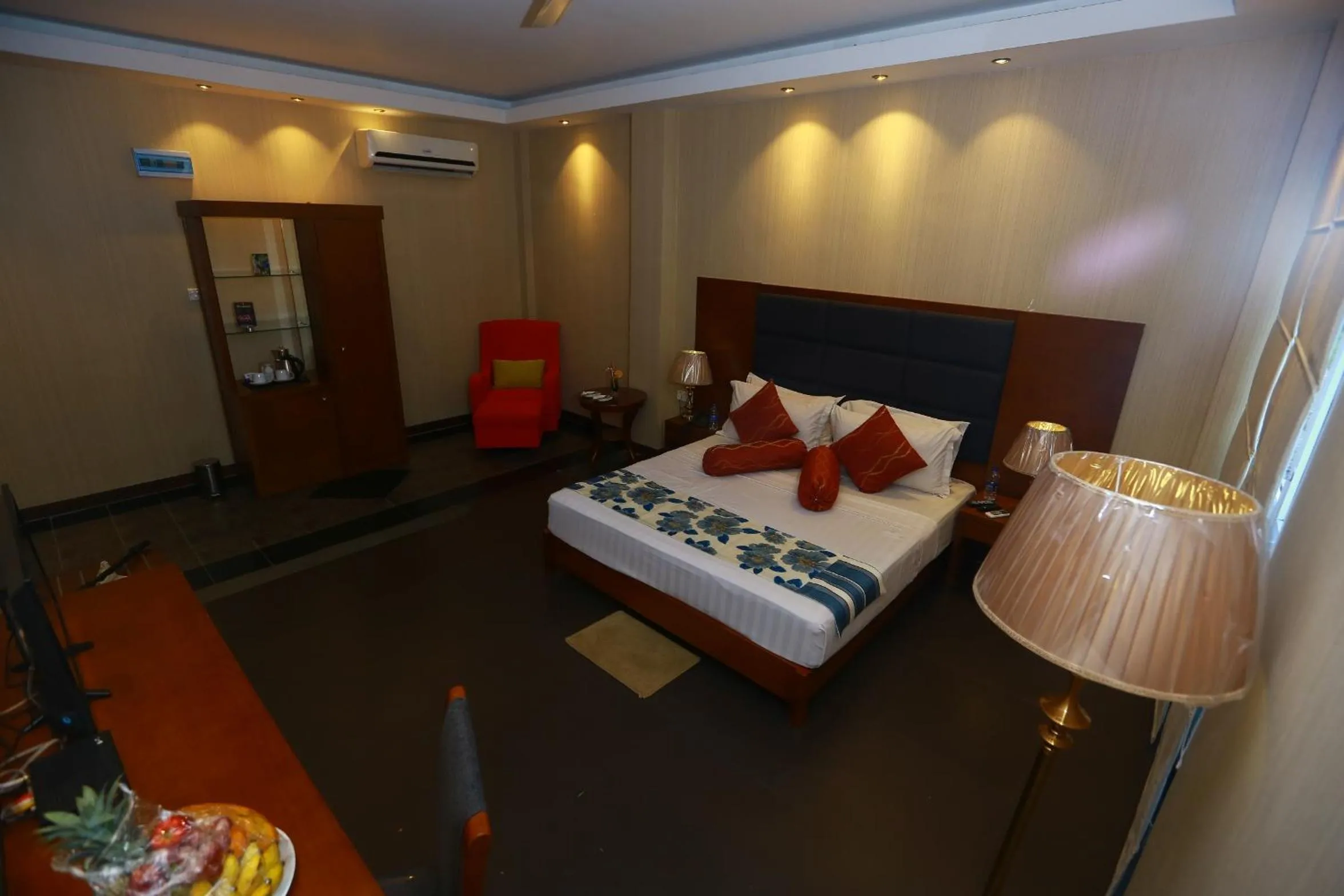 Junior Suite in Peradeniya Rest House