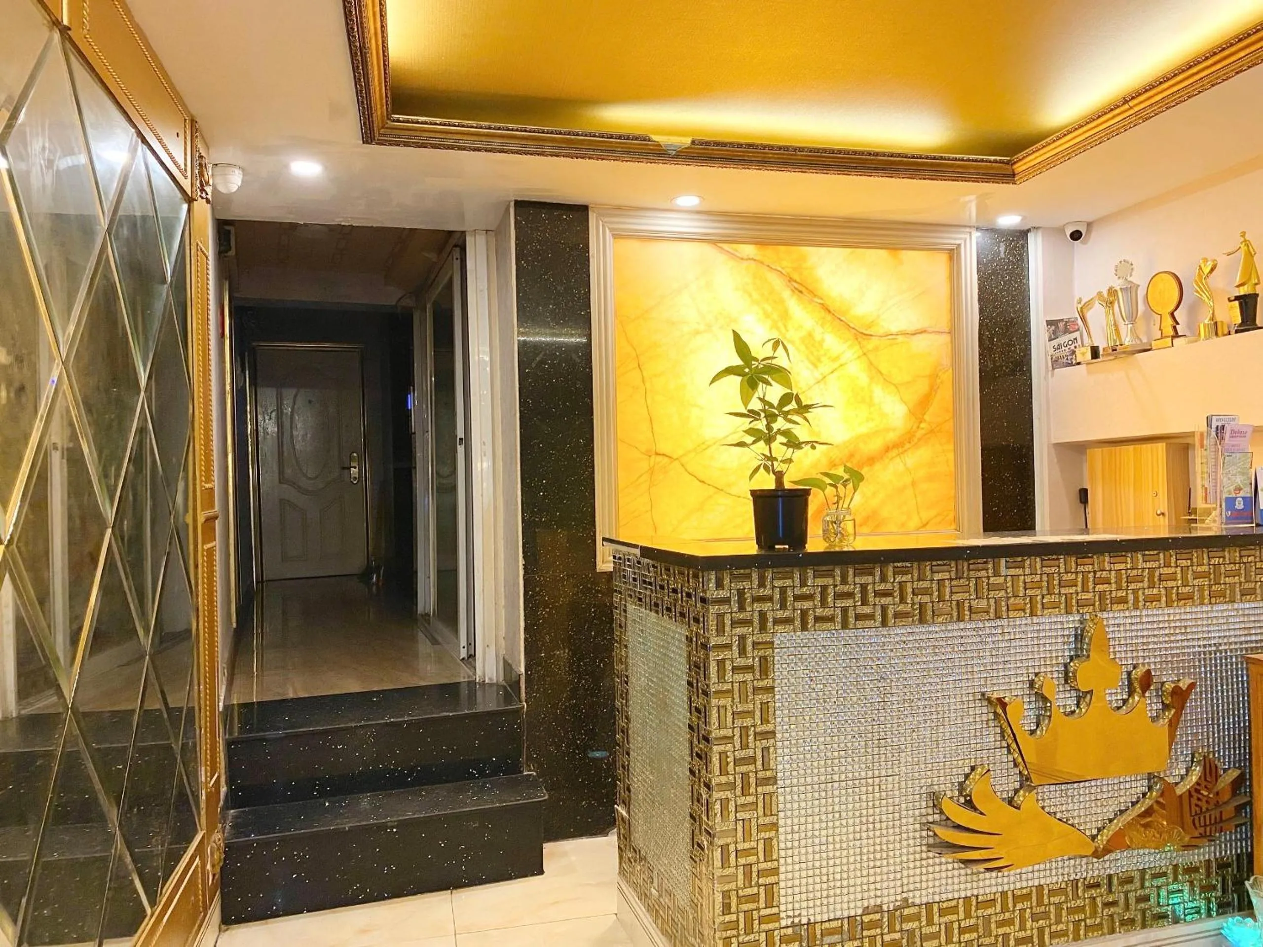 Lobby or reception in CROWNE BUI VIEN Hotel