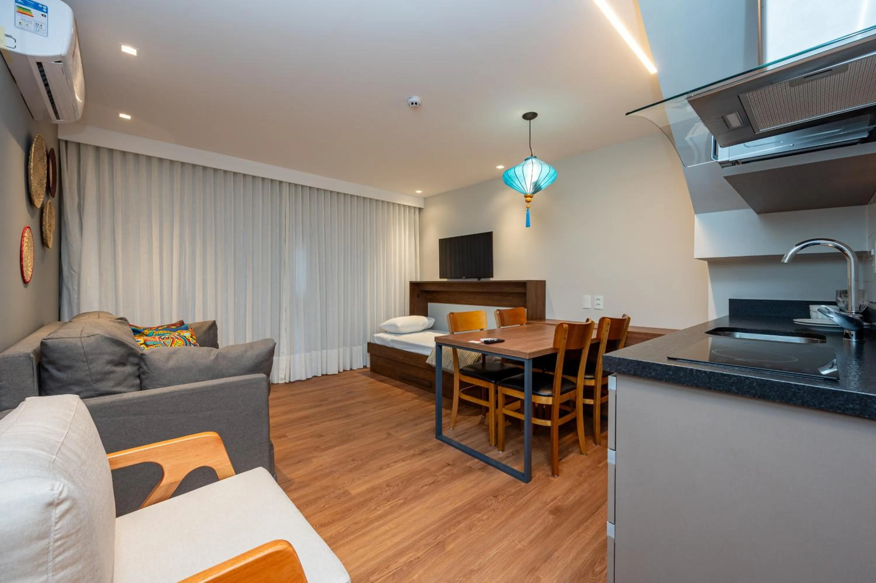 TV and multimedia in Wanderlust Experience Hotel BW Signature Collection OFICIAL