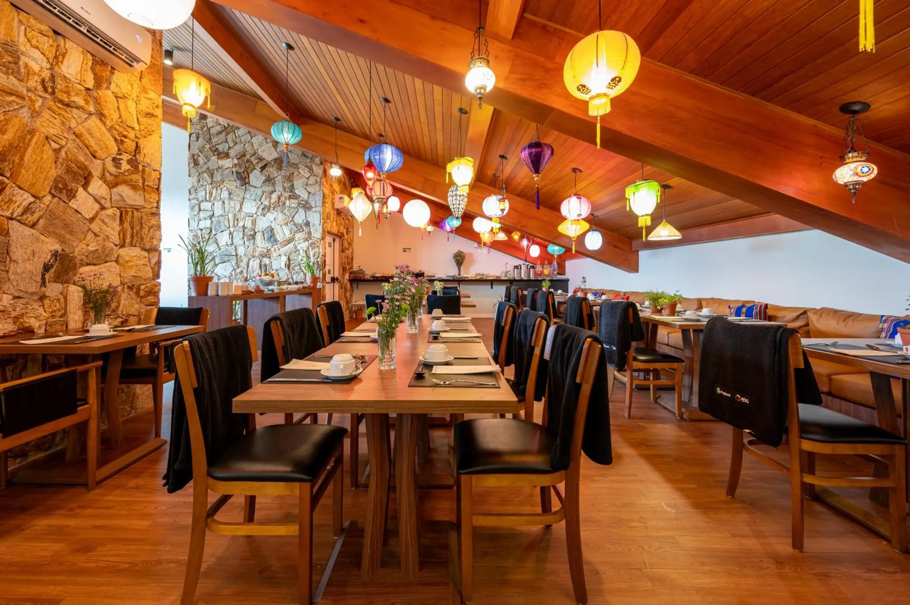 Restaurant/places to eat in Wanderlust Experience Hotel BW Signature Collection OFICIAL Restaurant/places to eat in Wanderlust Experience Hotel BW Signature Collection OFICIAL