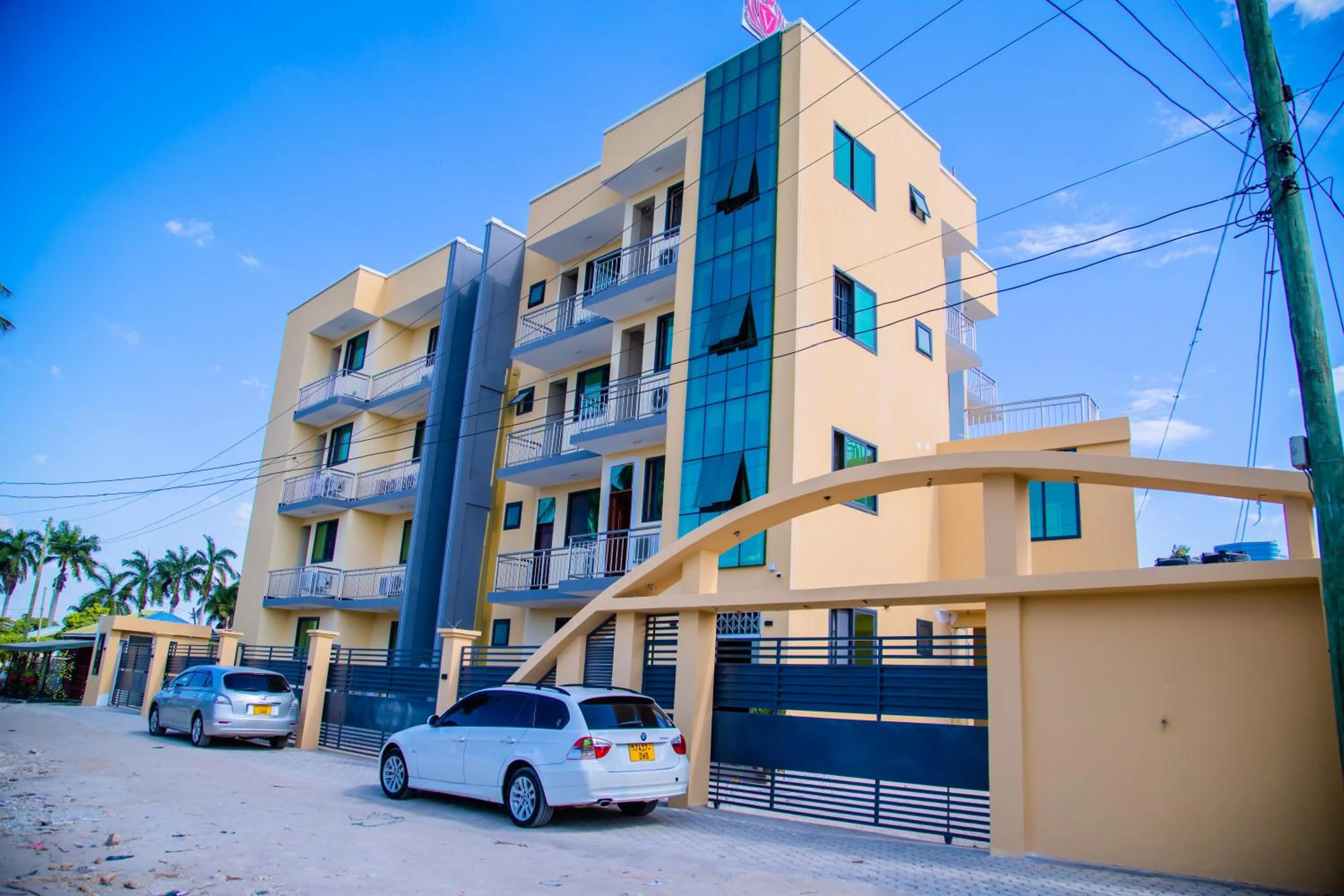 Property building in VEGAS LUXURY HOTEL