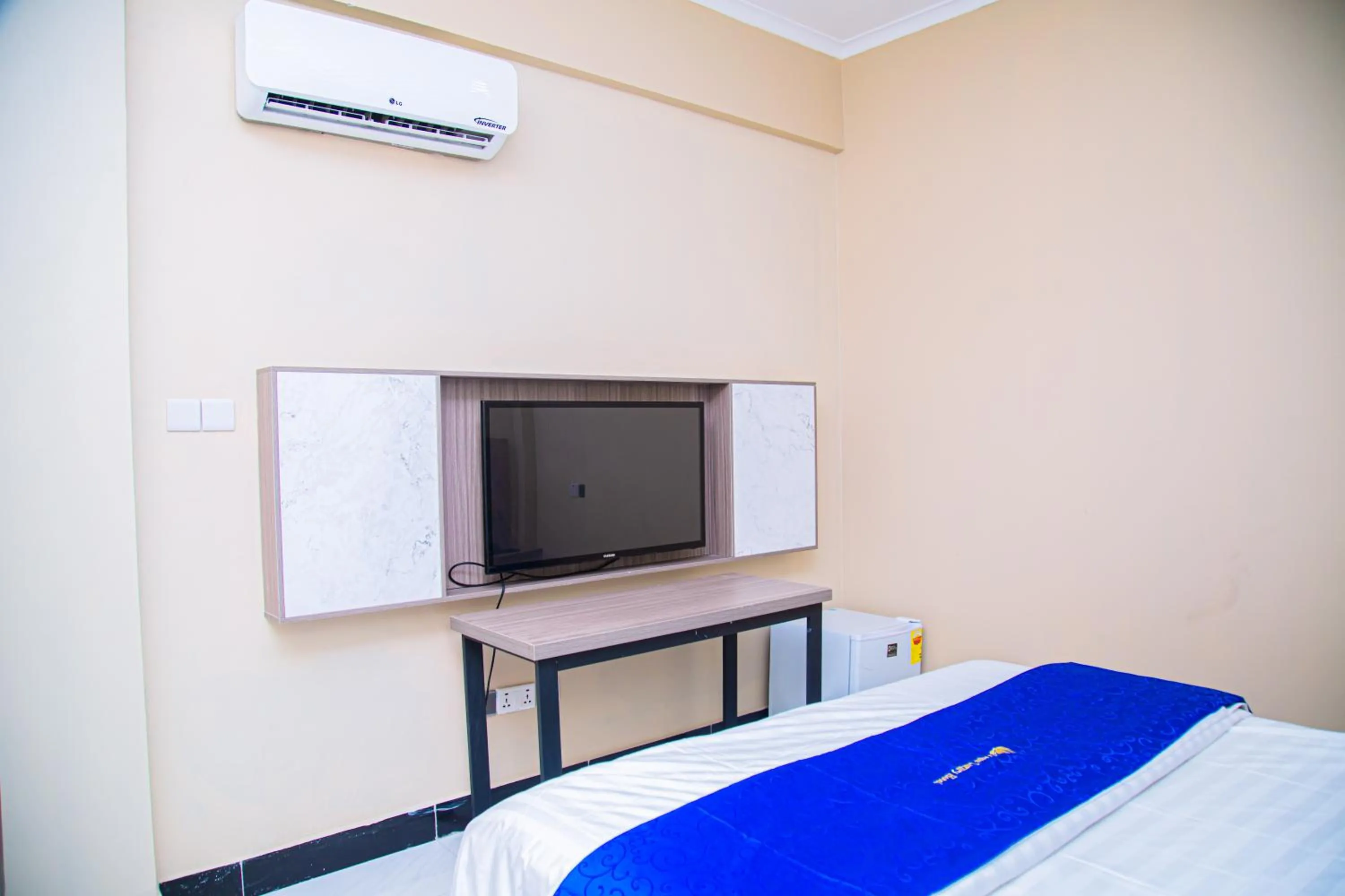 Bed in VEGAS LUXURY HOTEL