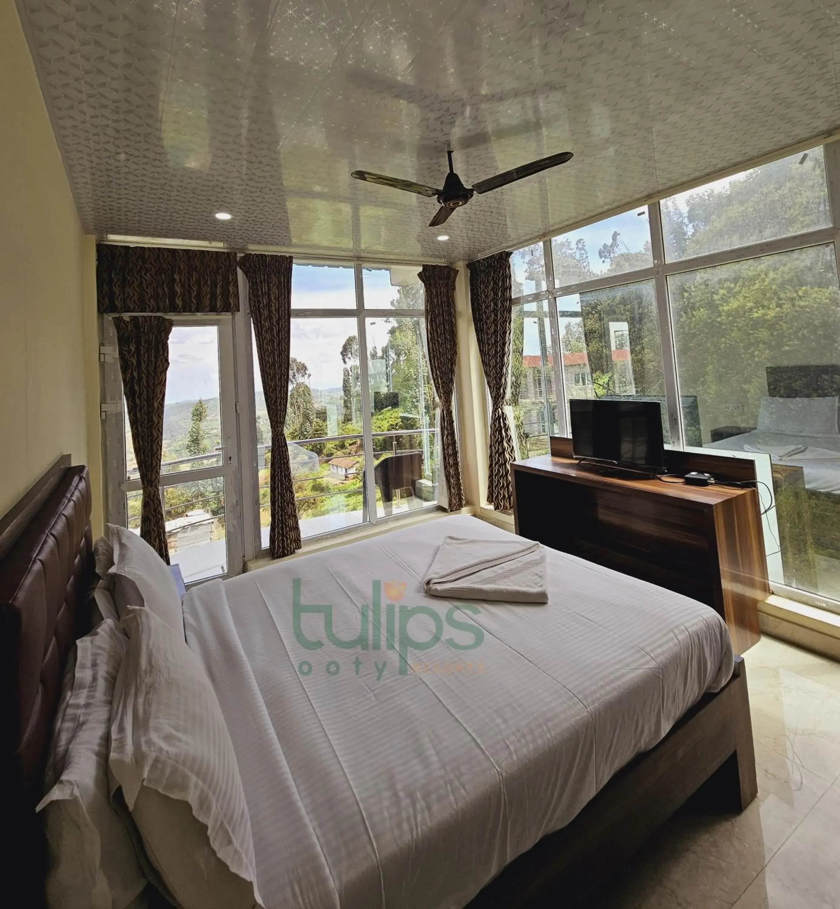 Bedroom, Bed in Tulips Village Resorts Bedroom, Bed in Tulips Village Resorts