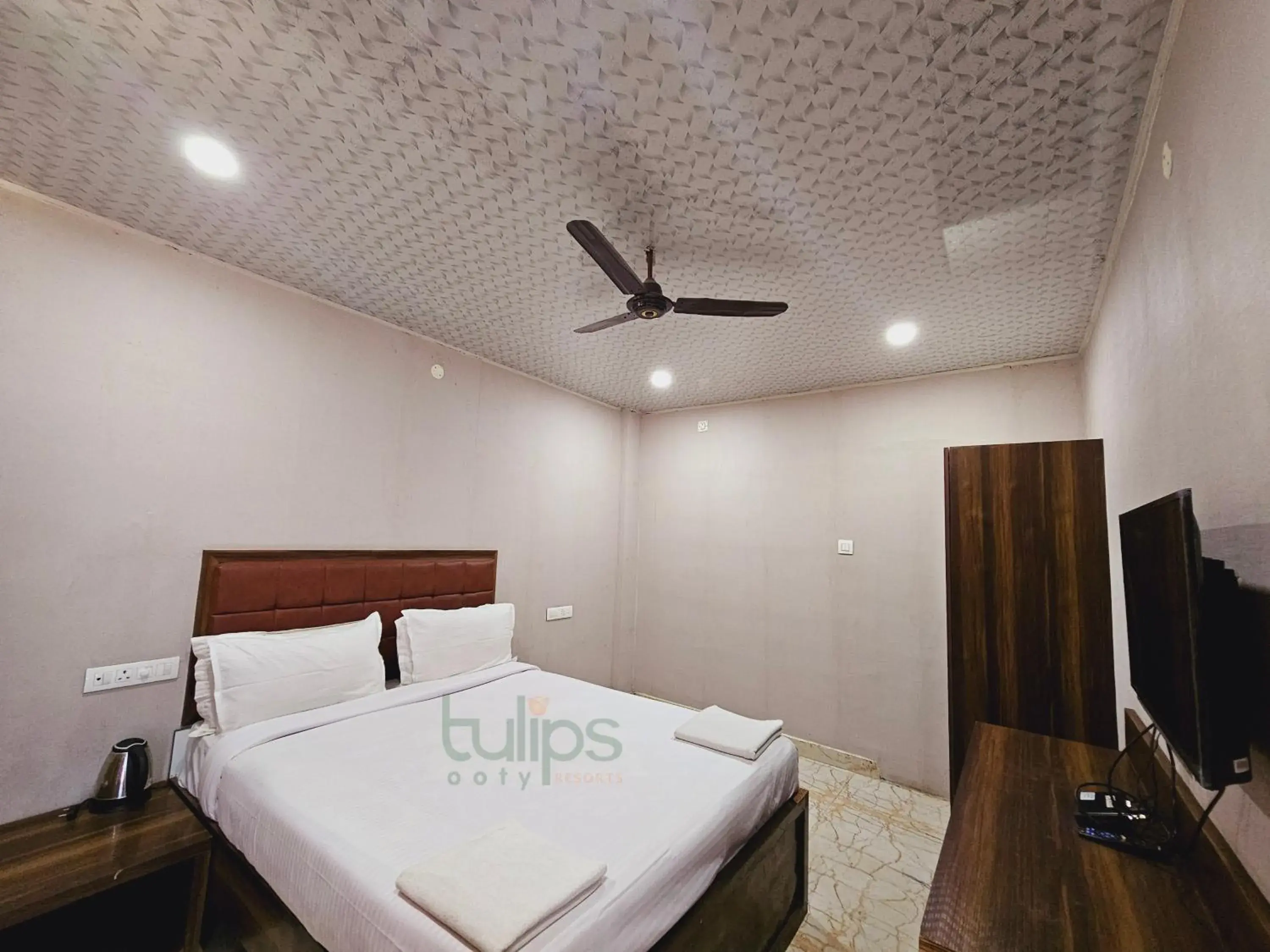 Bedroom, Bed in Tulips Village Resorts Bedroom, Bed in Tulips Village Resorts