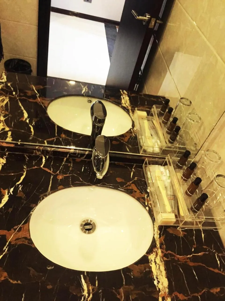 Bathroom in Palawan Uno Hotel