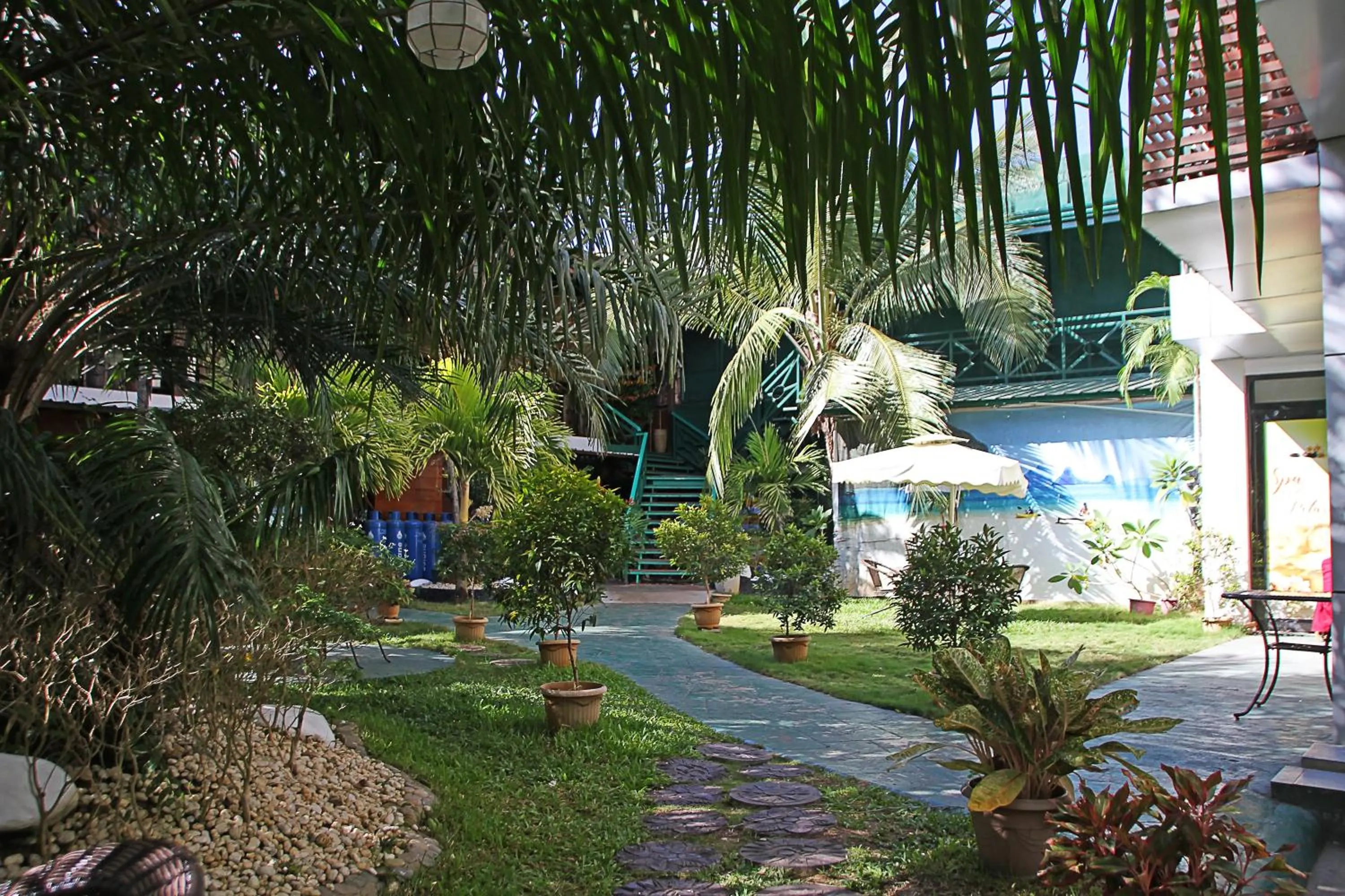 Garden in Palawan Uno Hotel
