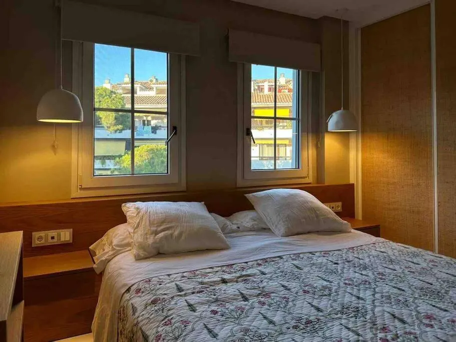 Bed in Modern 2 bedroom in Marbella Real