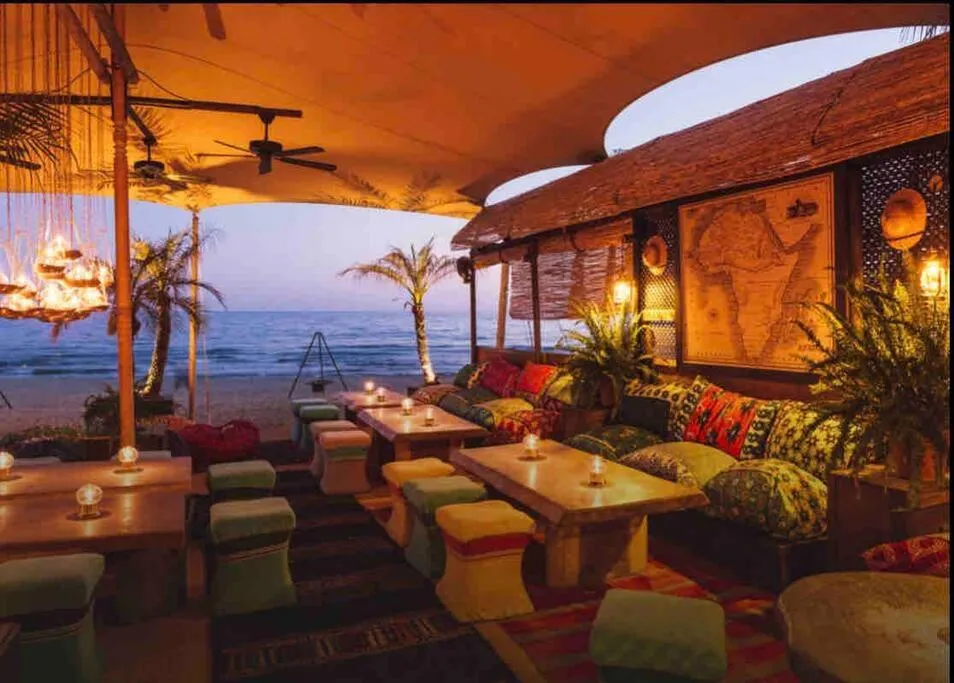Restaurant/places to eat in Modern 2 bedroom in Marbella Real