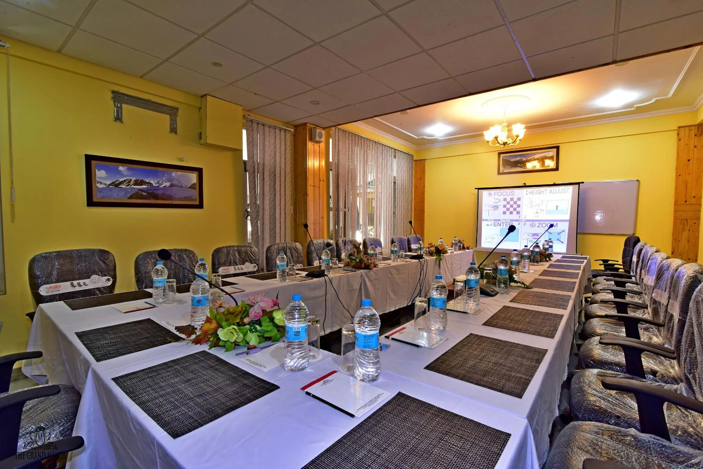 Business facilities in The Grand Mamta