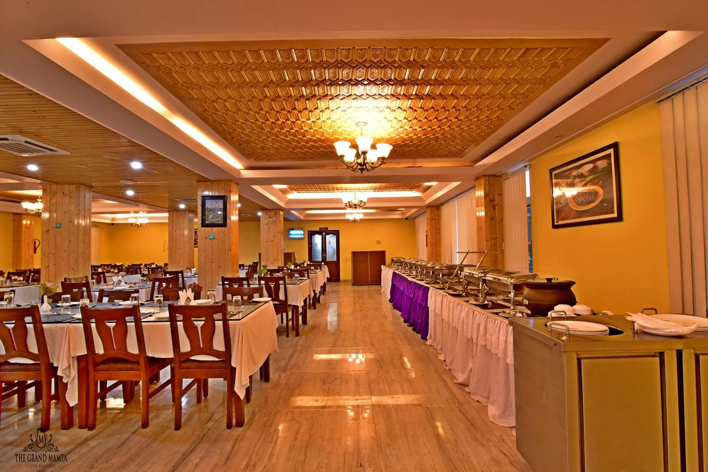 Restaurant/places to eat in The Grand Mamta