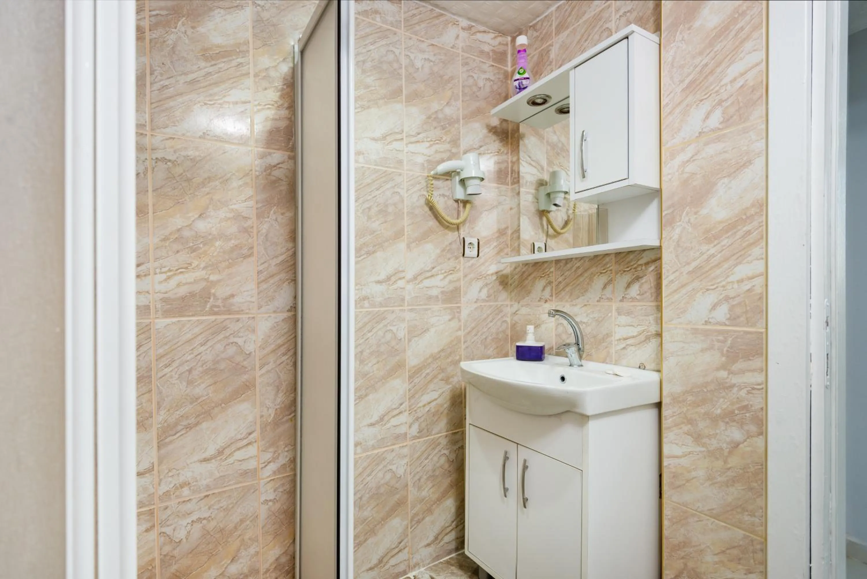 Shower in Istanbul House