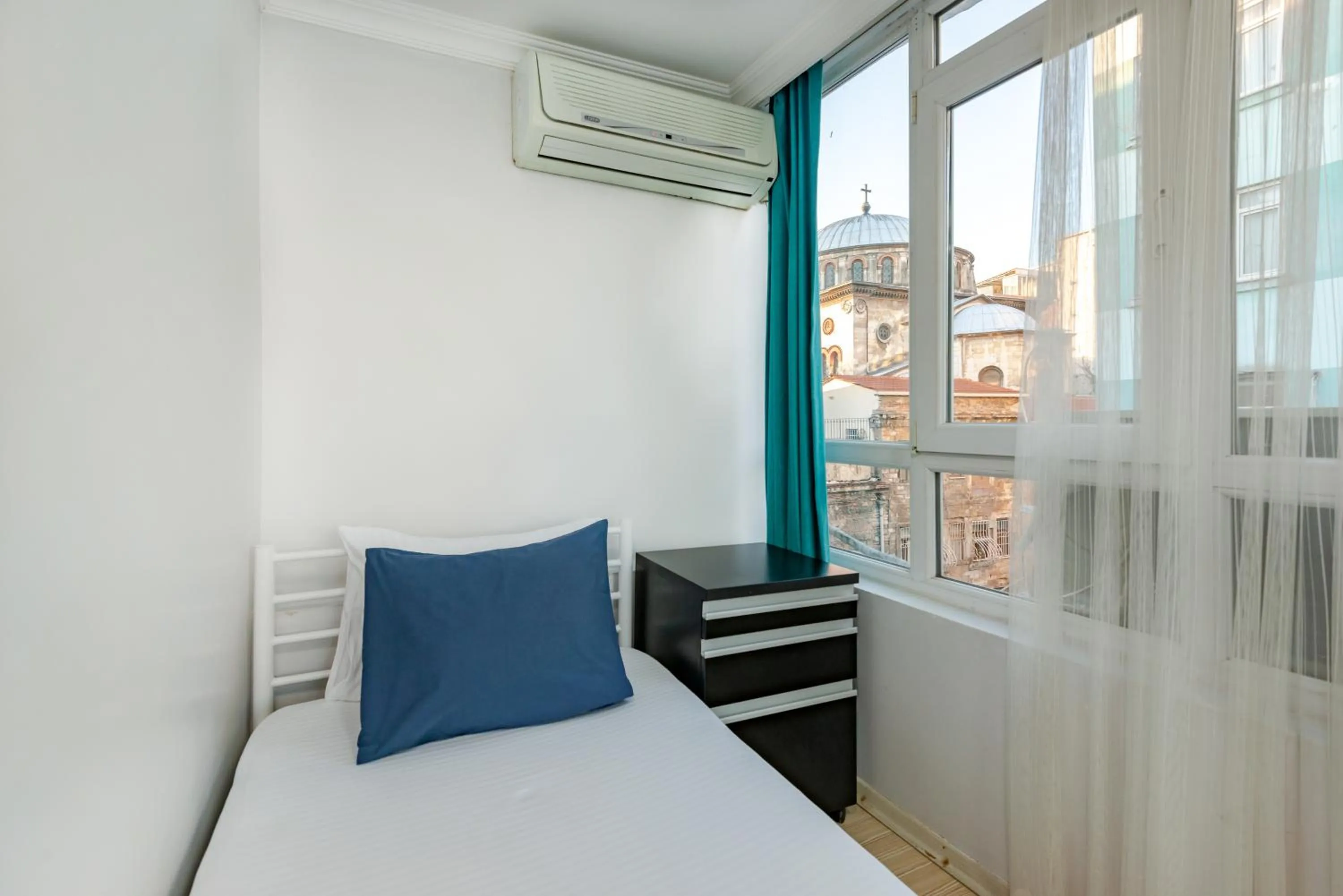 Bed in Istanbul House