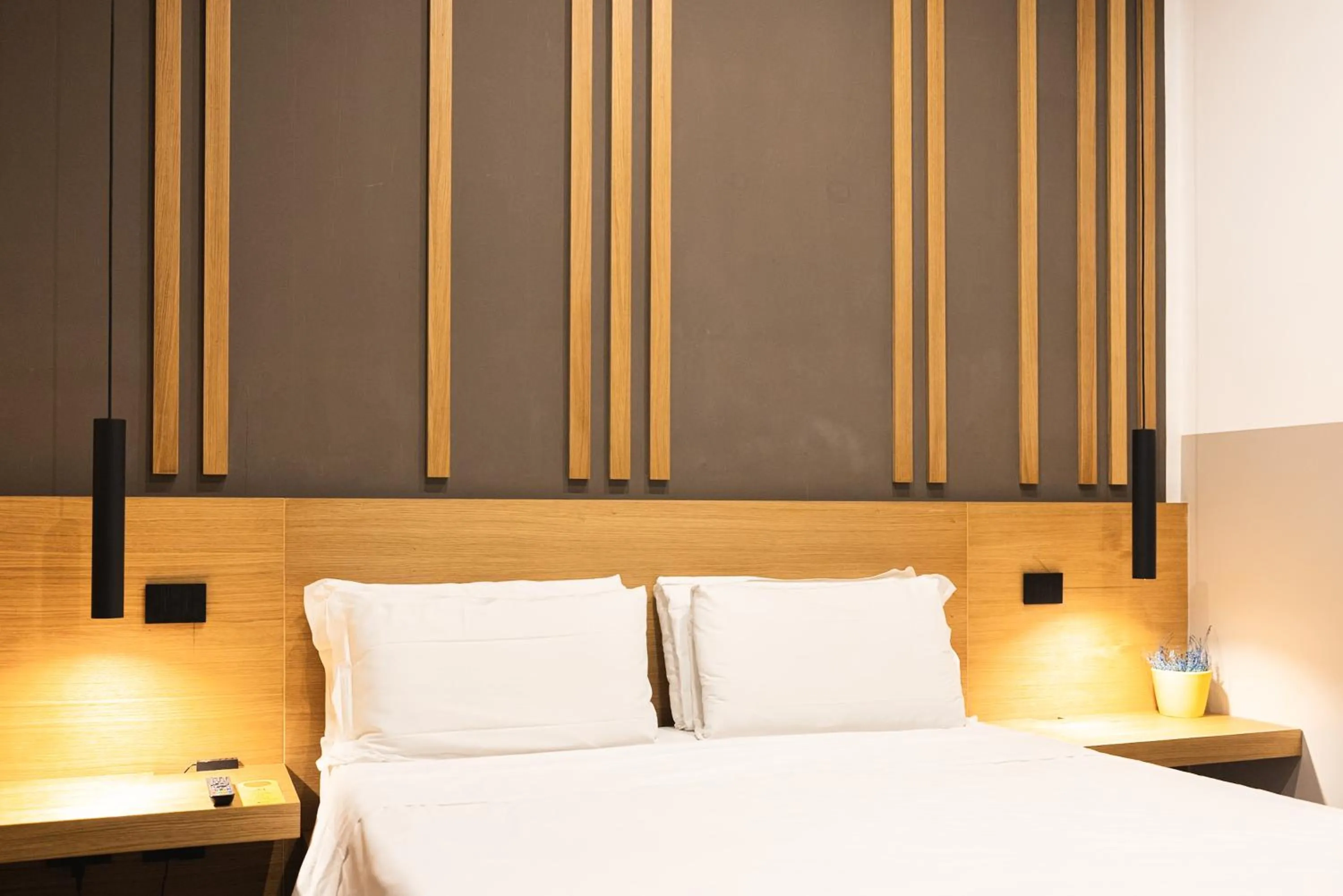 Bed in Central Lodge Hotel