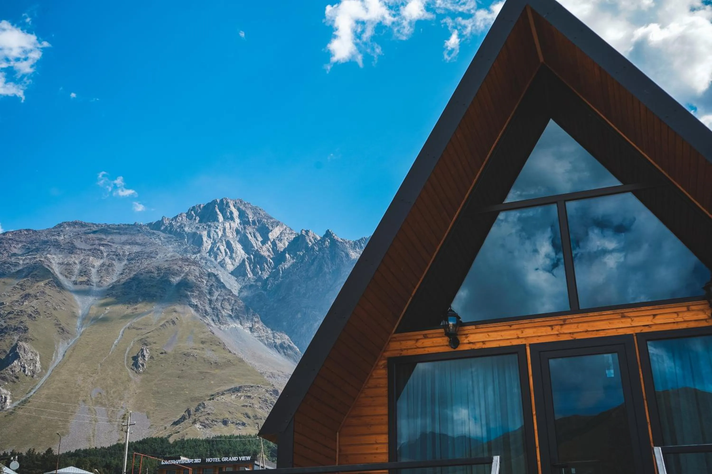 Property building in Misty Rocks Kazbegi