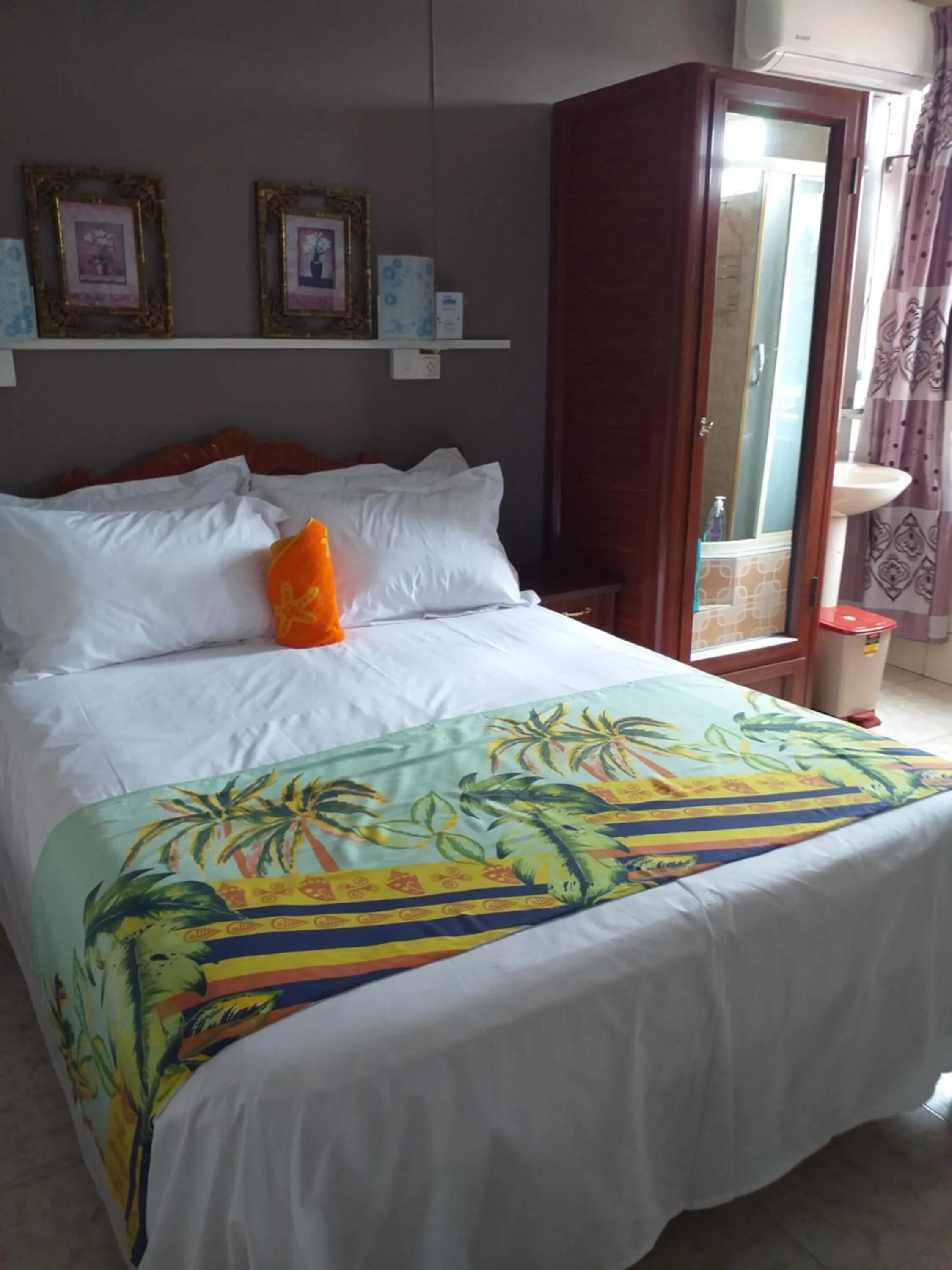 Bed in Tyvabro Guesthouse