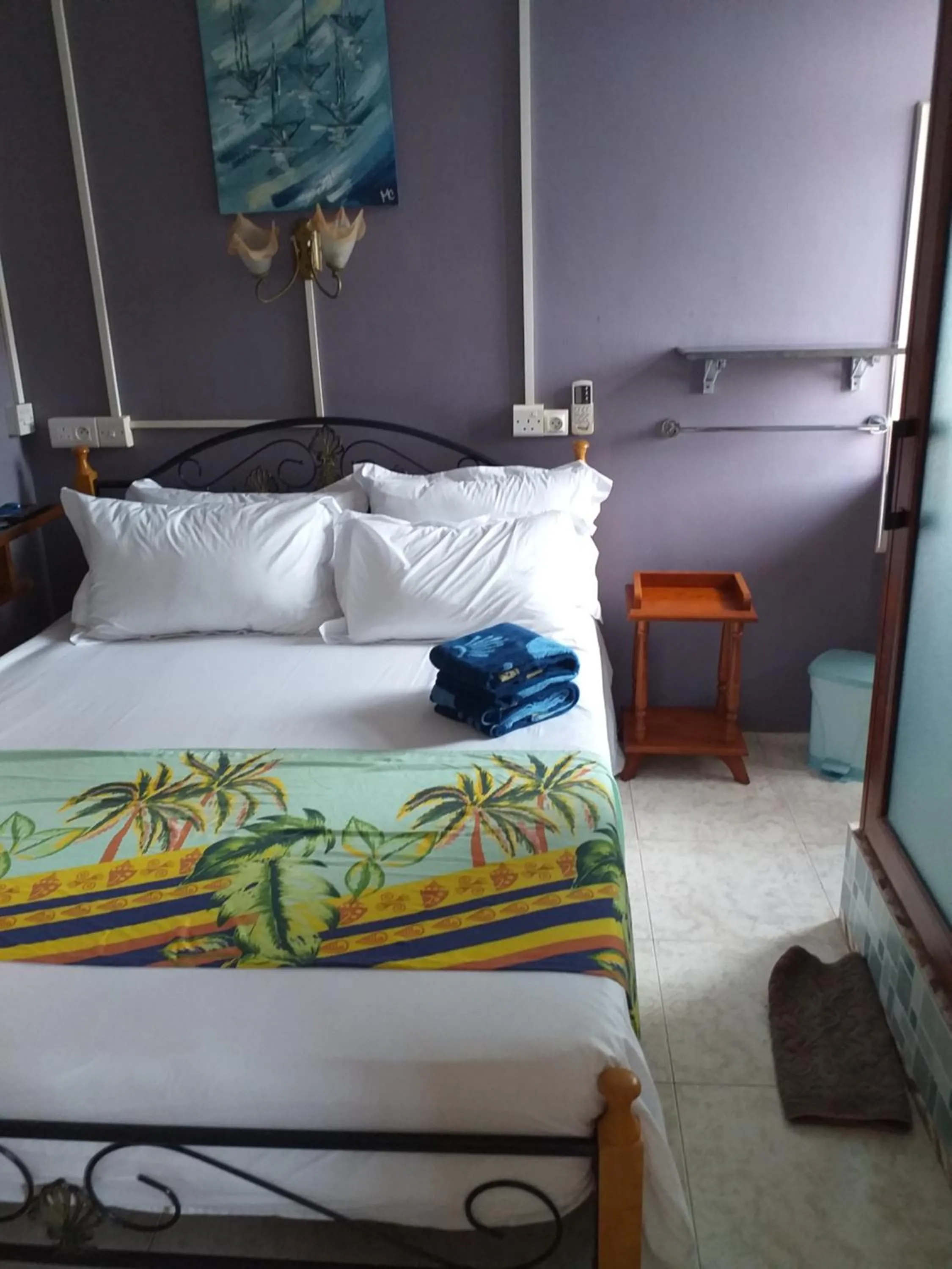 Bed in Tyvabro Guesthouse