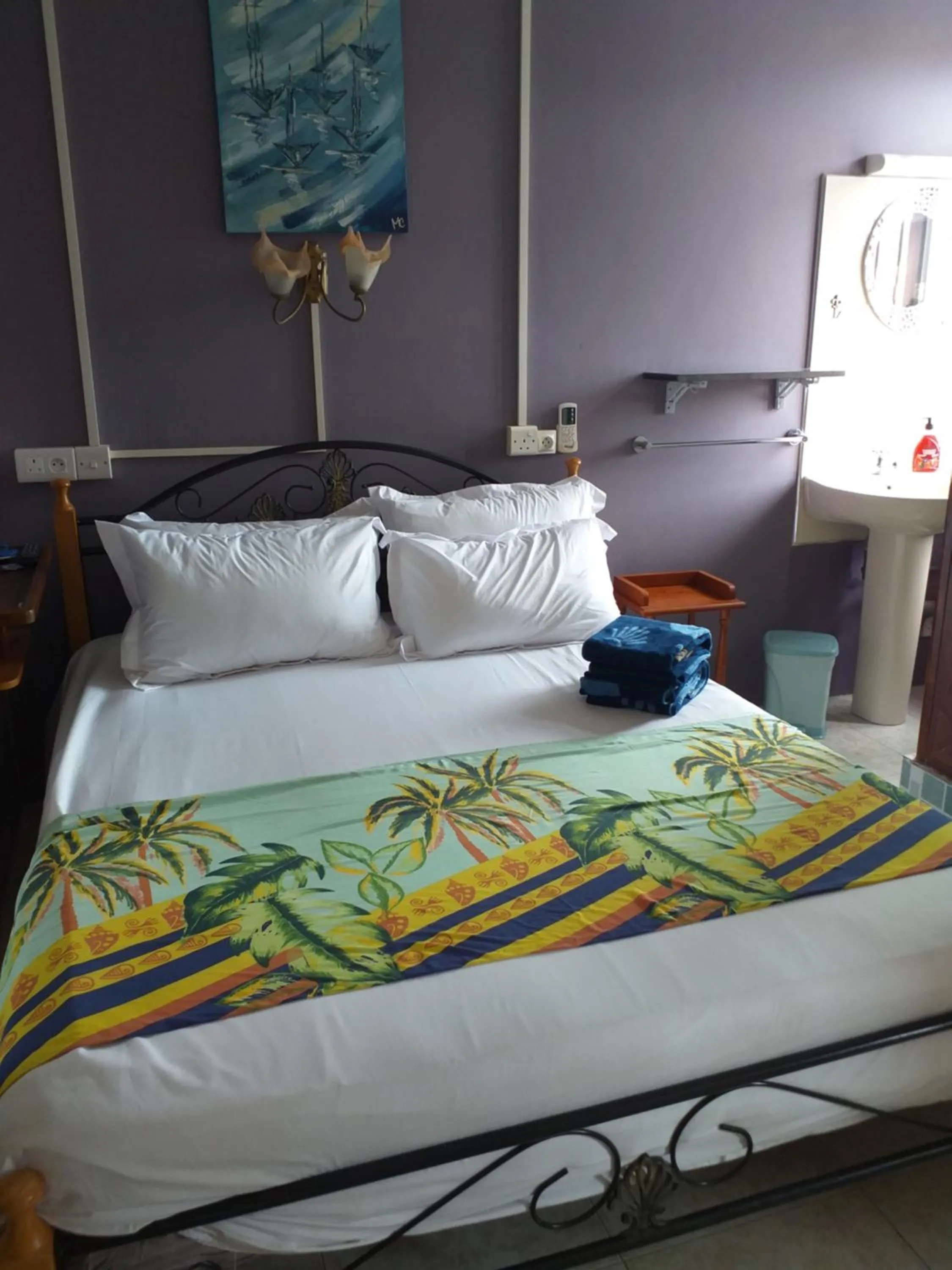 Bed in Tyvabro Guesthouse