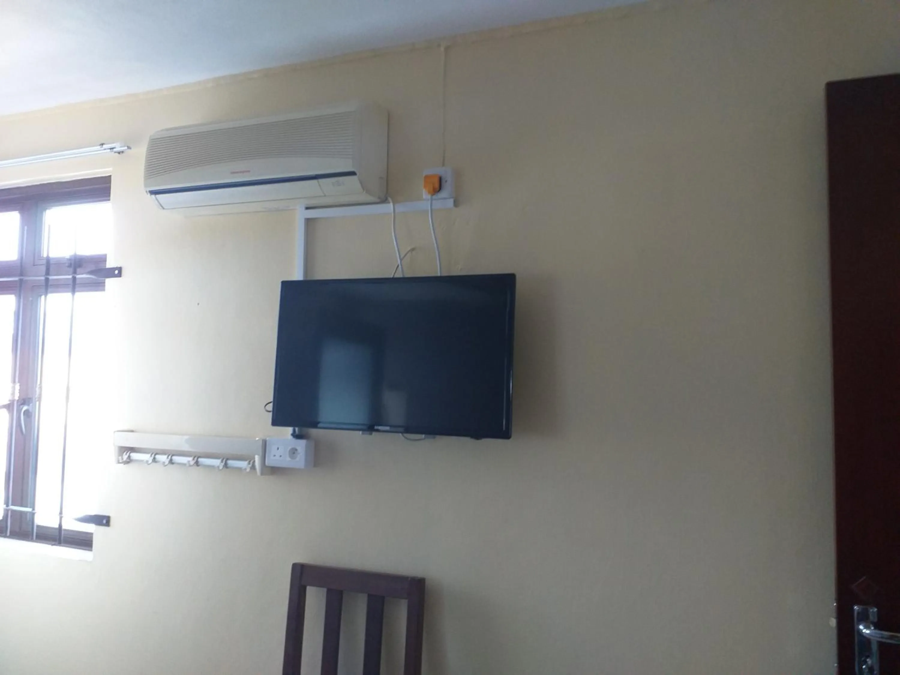 TV and multimedia in Tyvabro Guesthouse