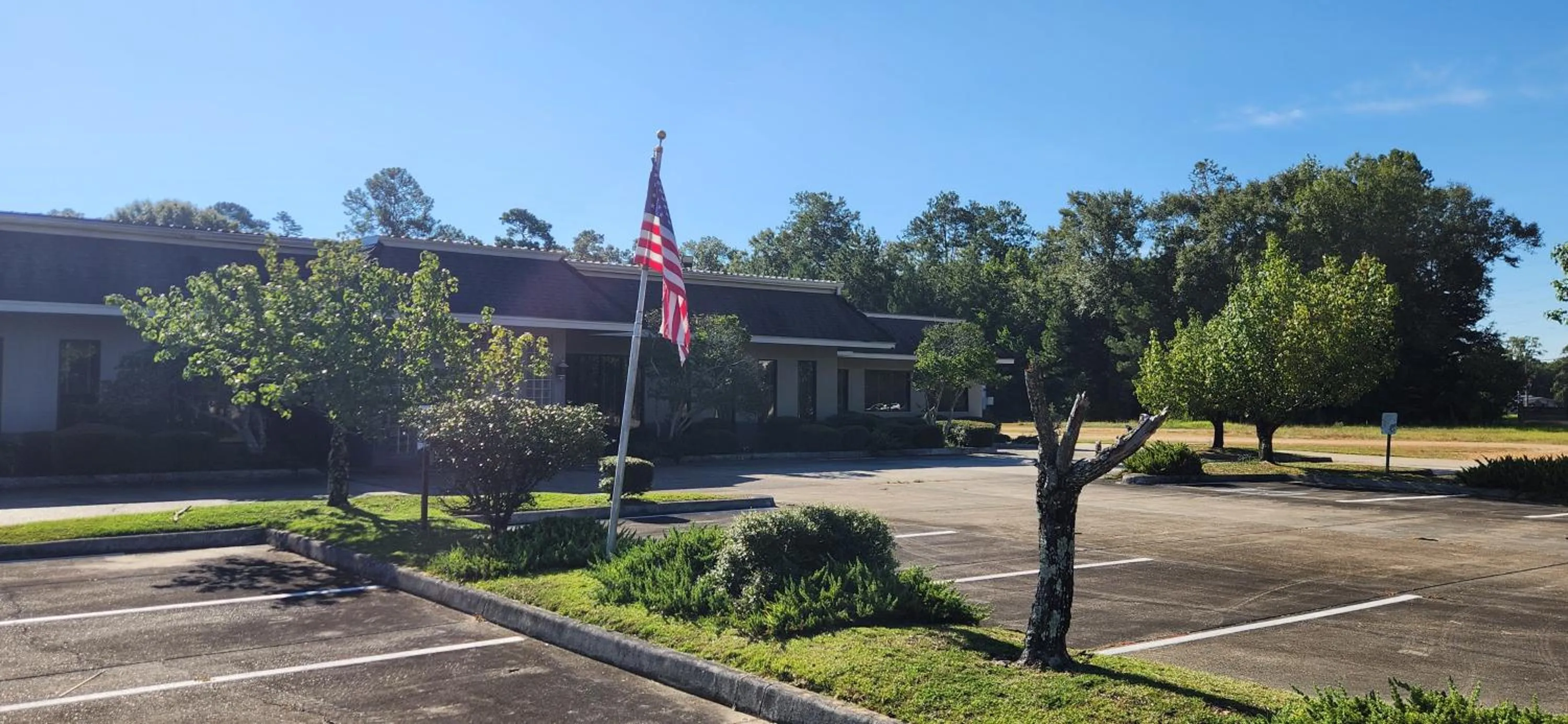 Property building in Travelers Rest Motel