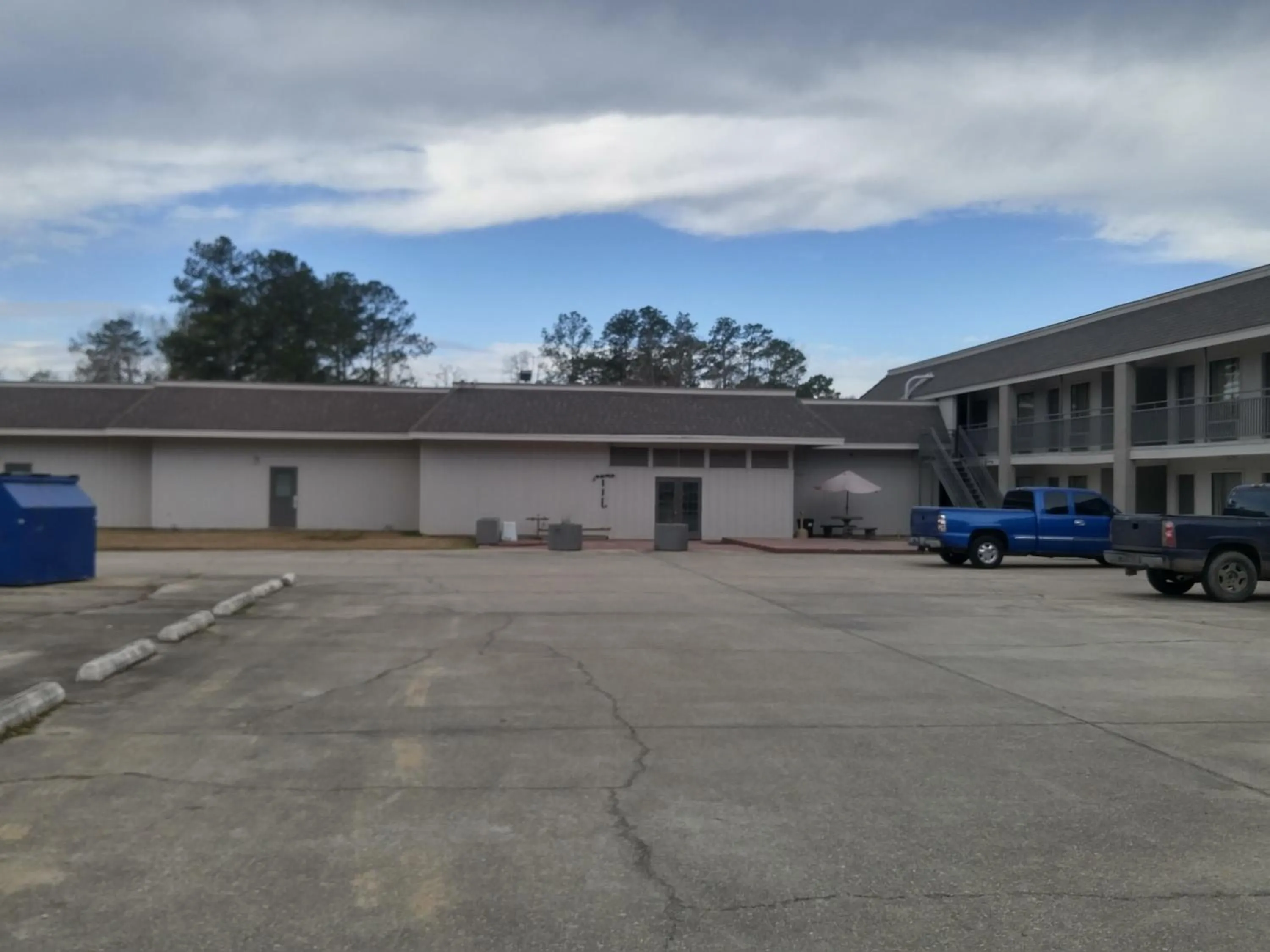 Travelers Rest Motel