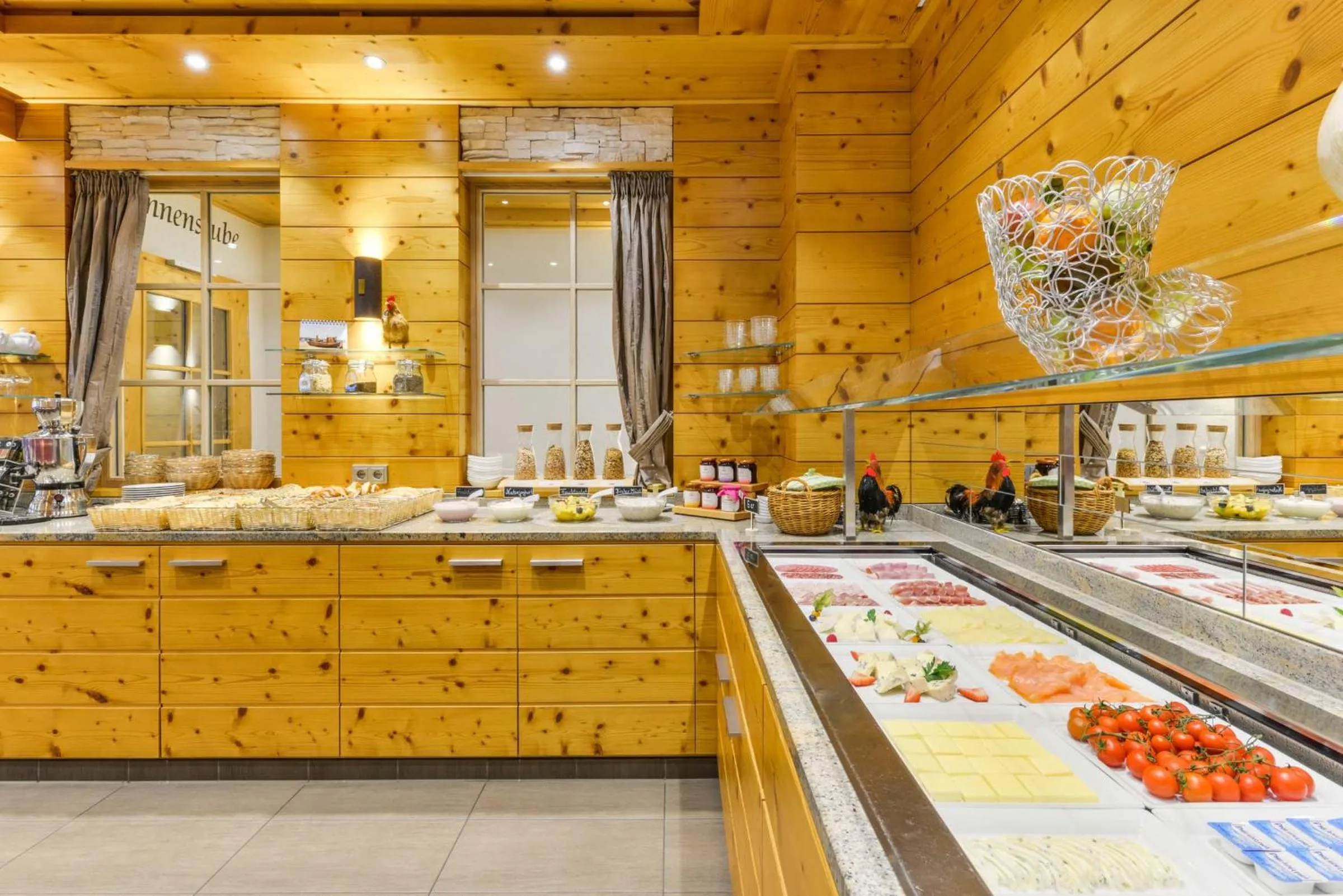 Buffet breakfast in Hotel Restaurant Sonne