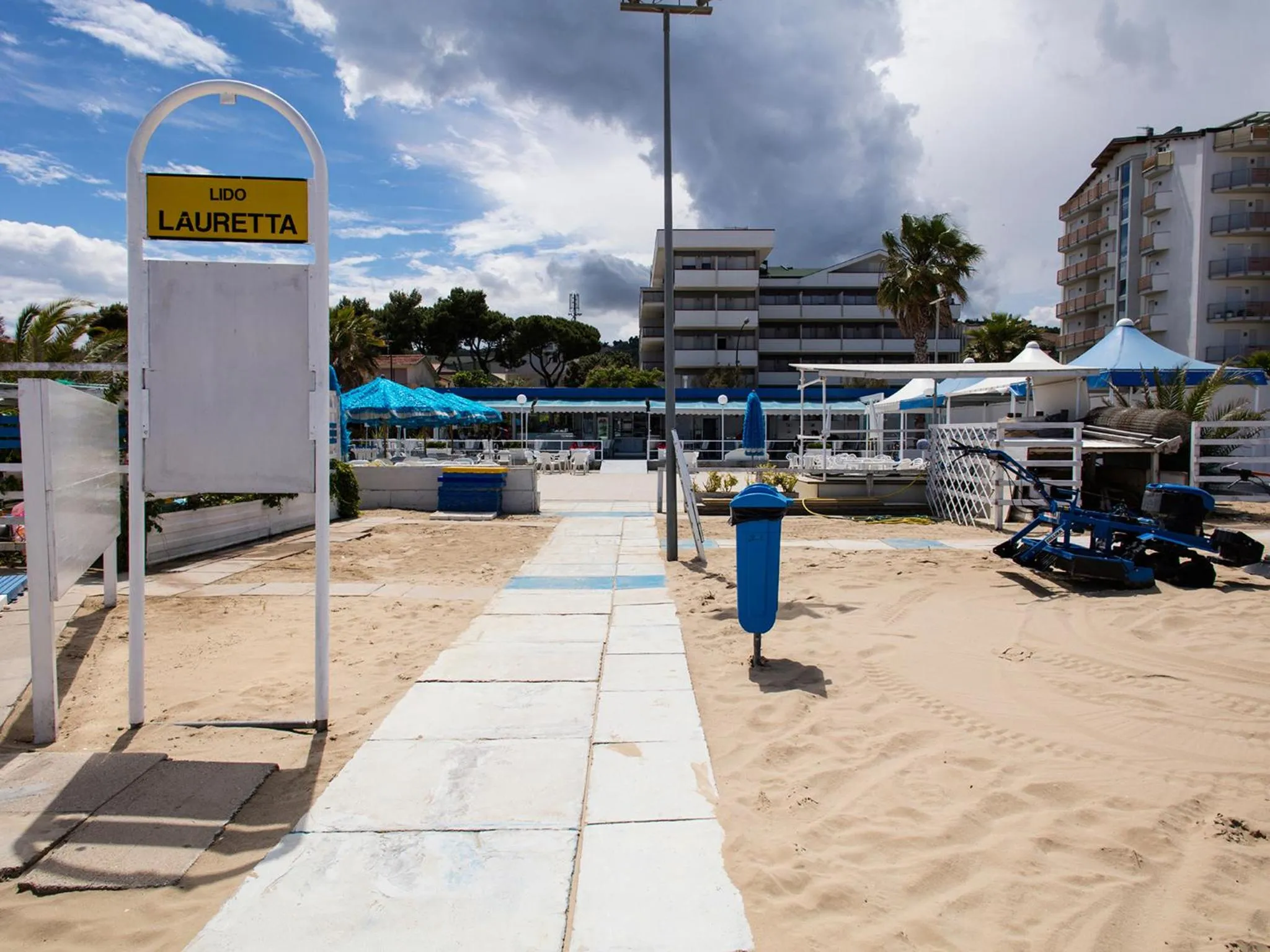 Beach in Manè Boutique Hotel