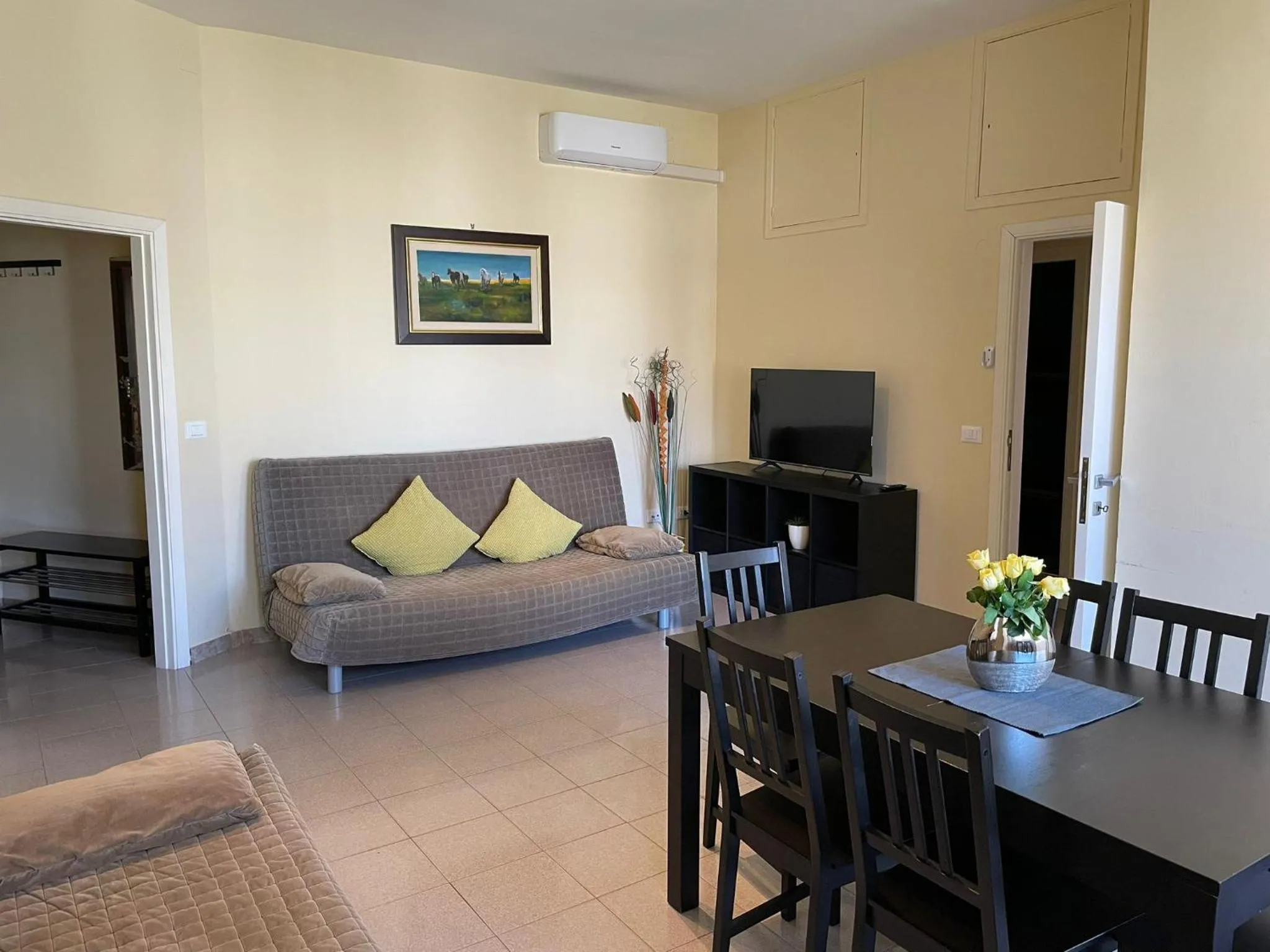 Two-Bedroom Apartment with Garden View - Orange in Holiday Dreams
