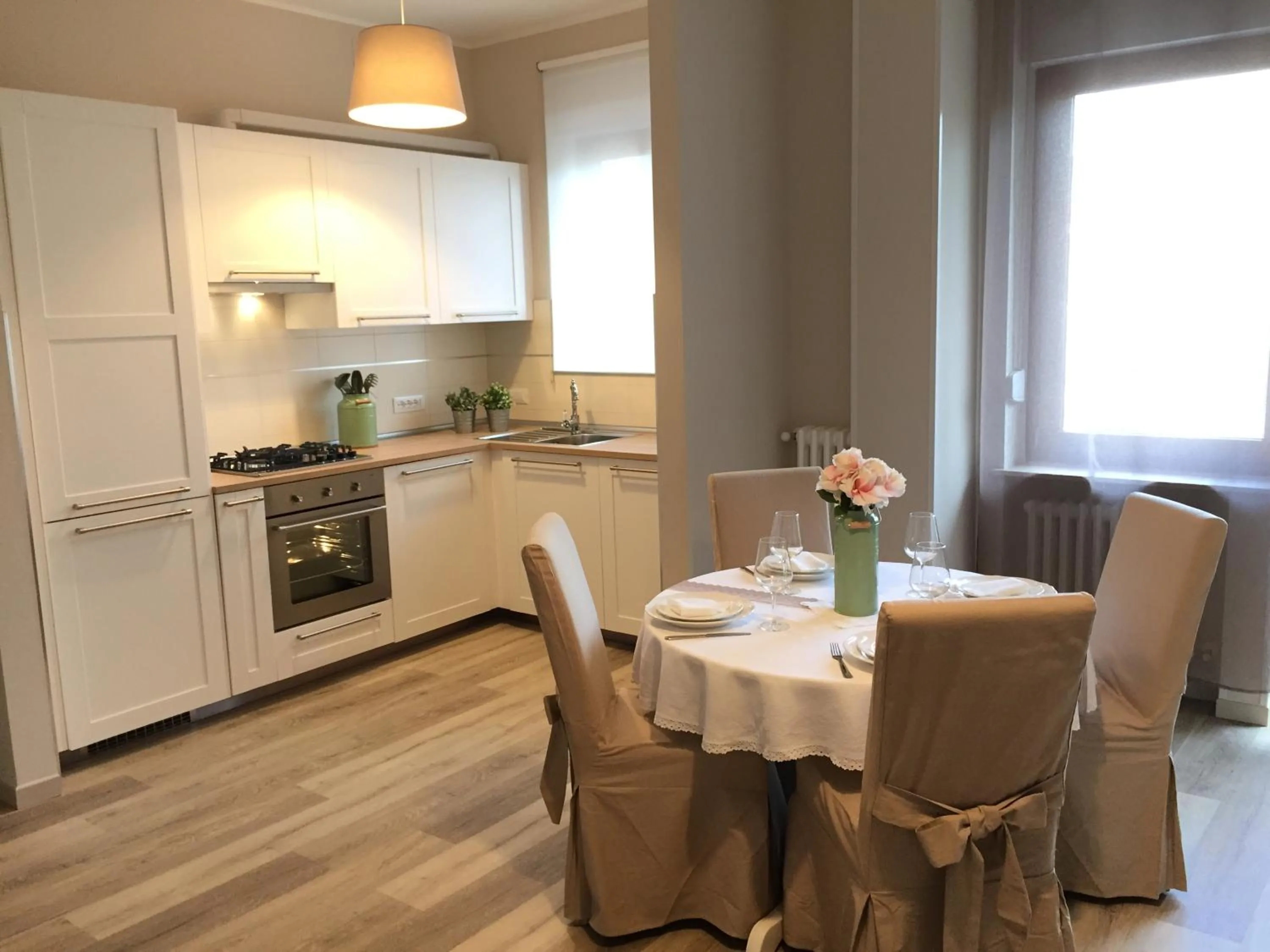 Deluxe Two-Bedroom Apartment - Silver in Holiday Dreams