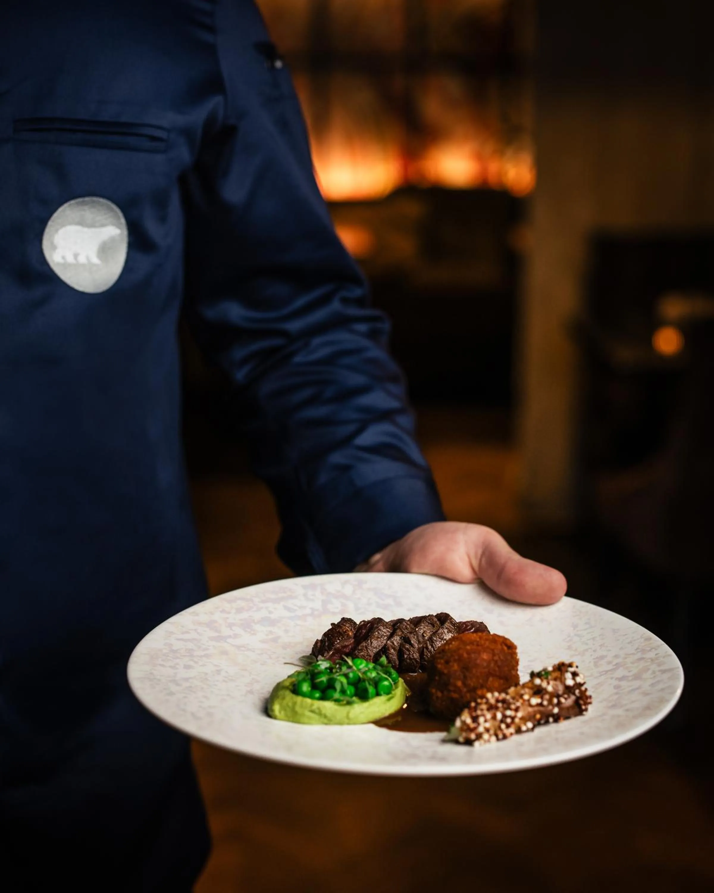 Restaurant/places to eat in Arctic Light Hotel