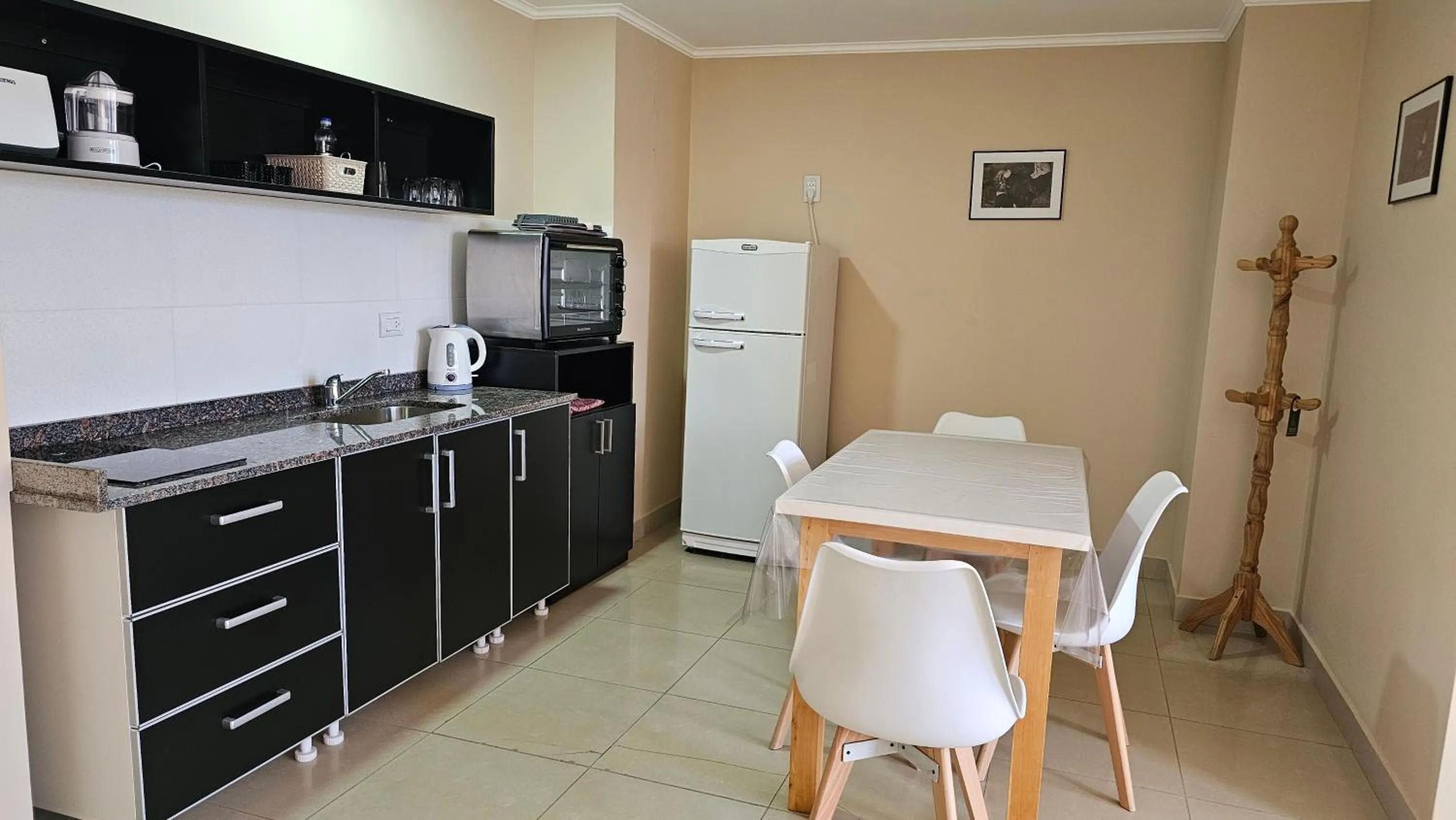 Kitchen or kitchenette in CONDOR Patagonia Aparts