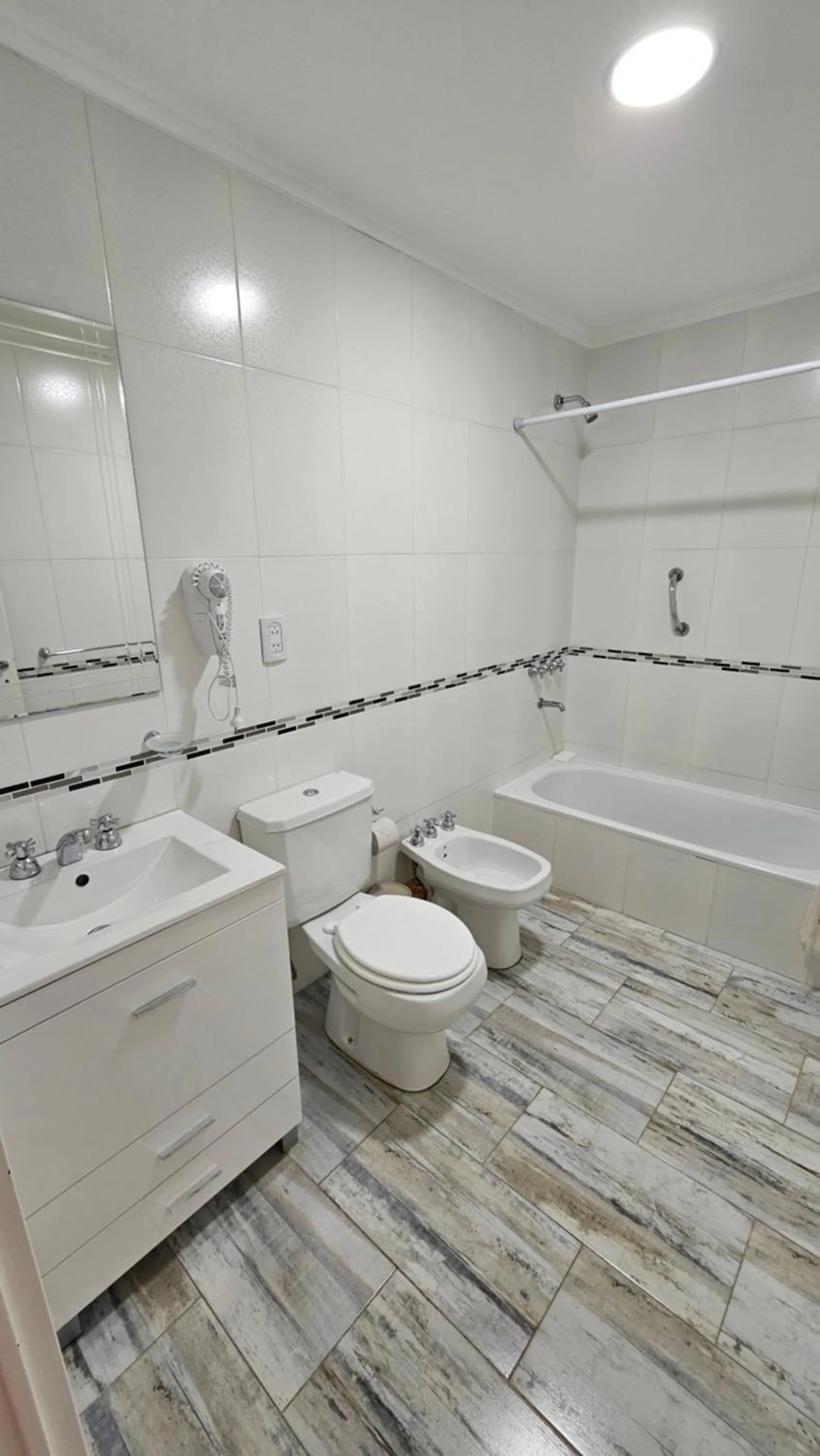 Shower in CONDOR Patagonia Aparts