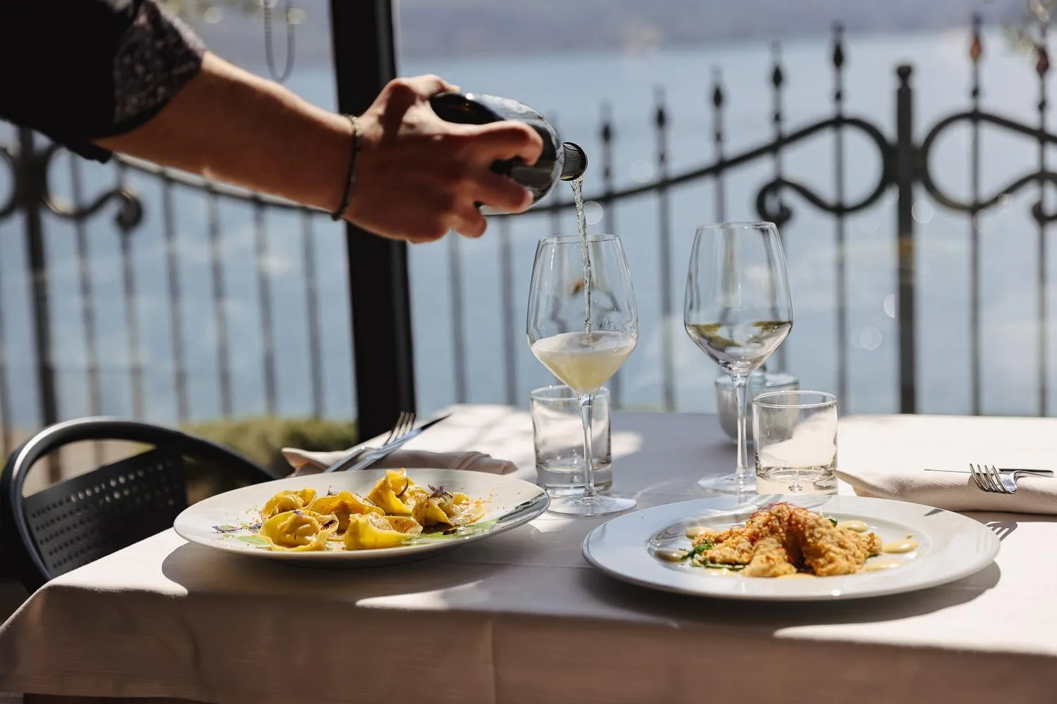 Restaurant/places to eat in La Foresta Monteisola