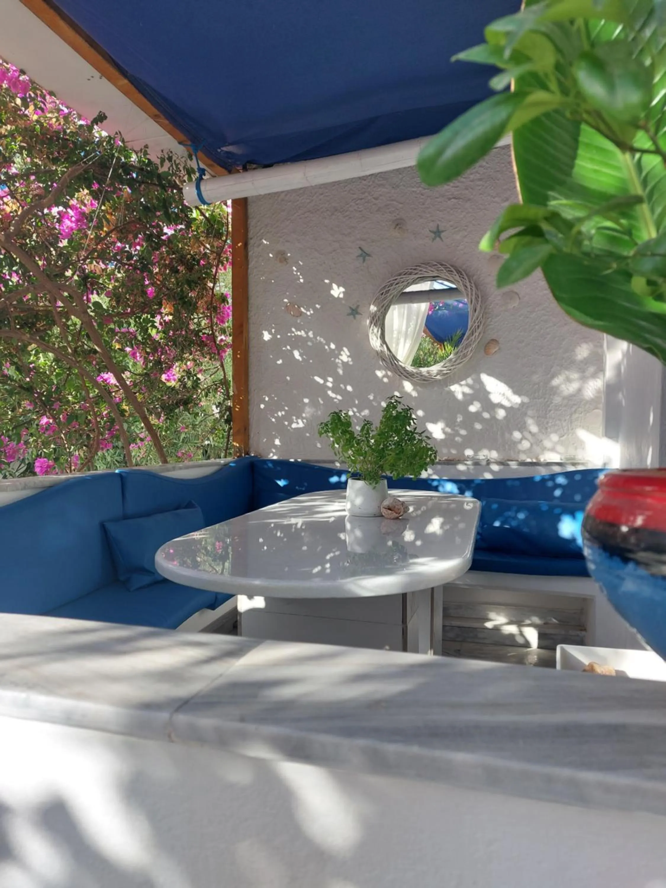 Seating area in Doron Hotel Delfini