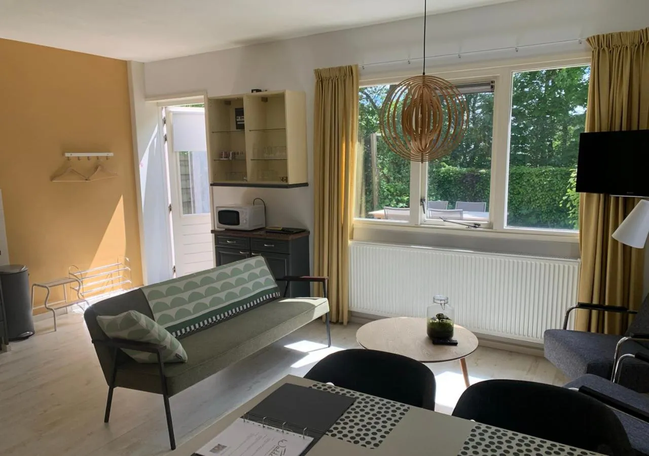 Living room in Waddenhoes Gastenverblijven