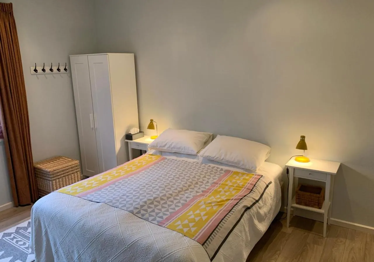 Bedroom, Bed in Waddenhoes Gastenverblijven