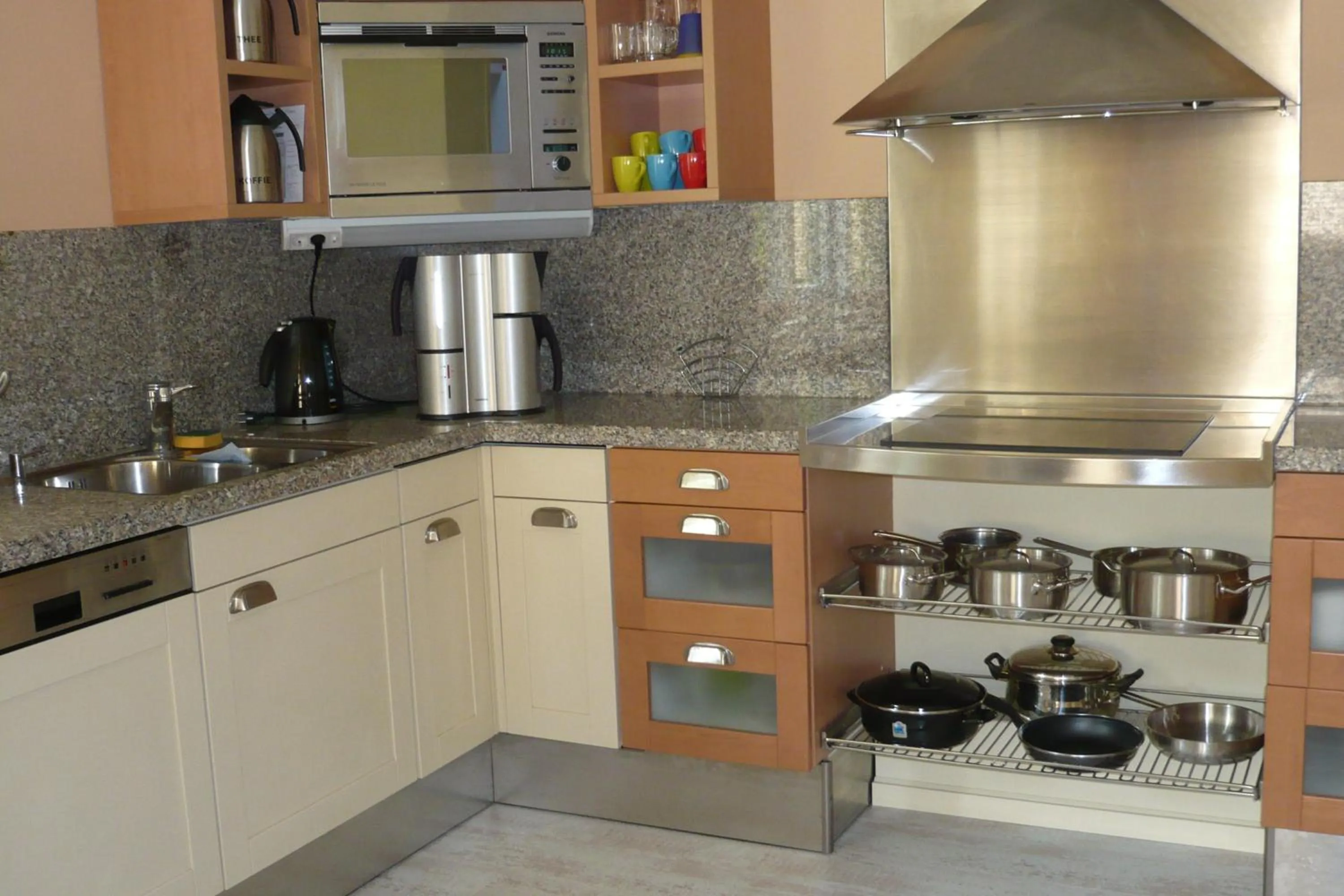 Coffee/tea facilities in Waddenhoes Gastenverblijven