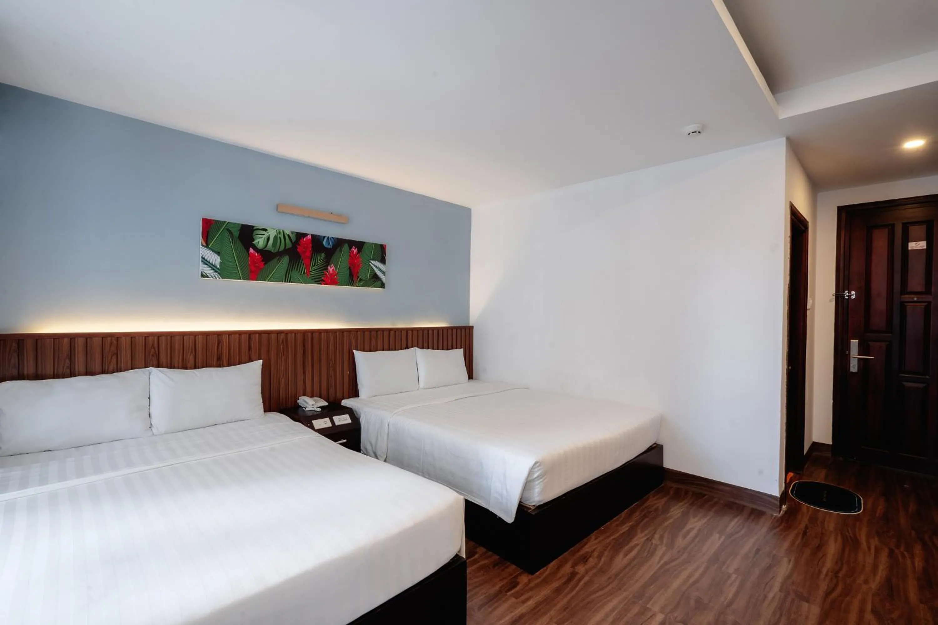 Bedroom, Bed in King Hotel