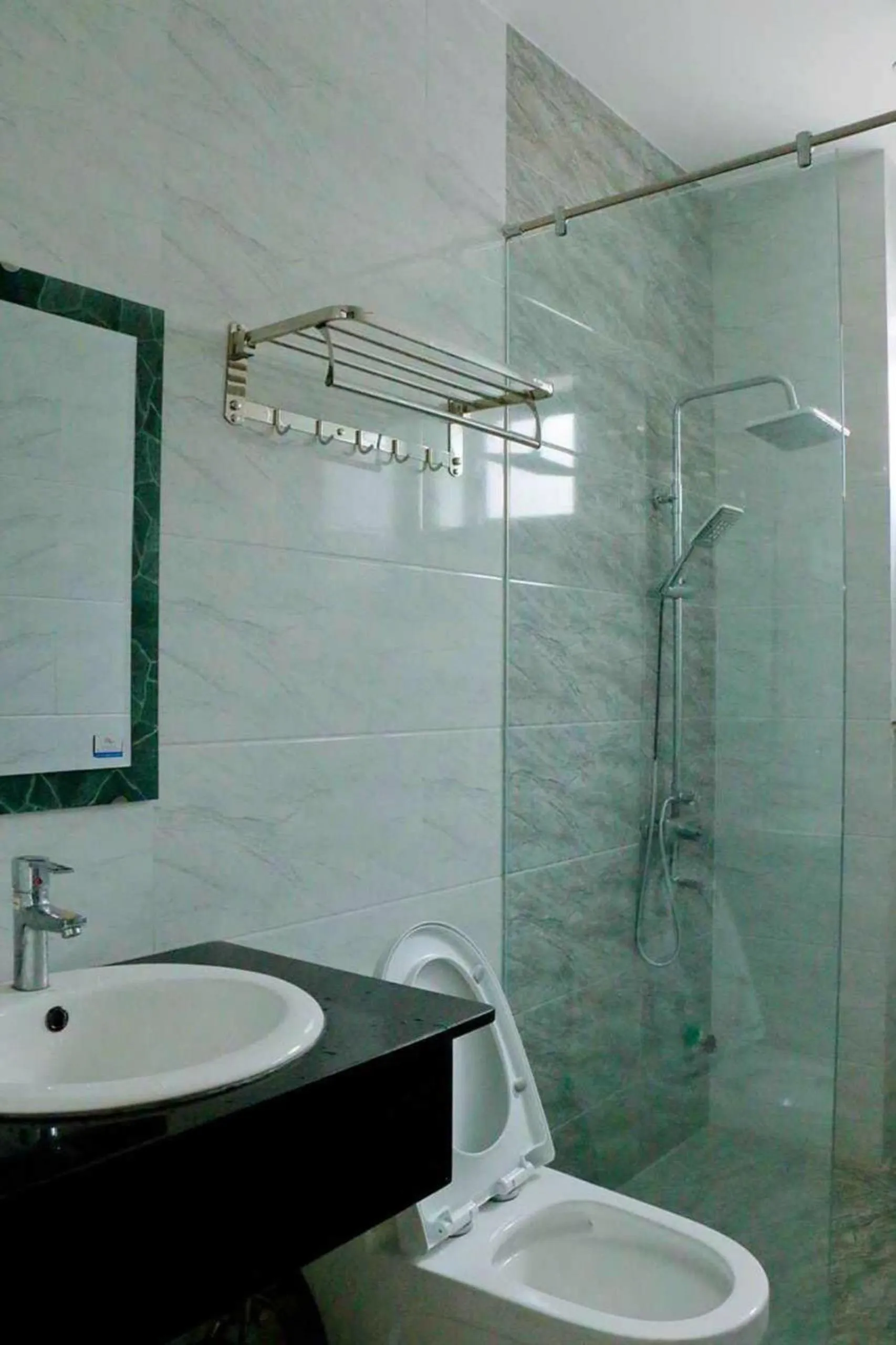 Toilet in King Hotel