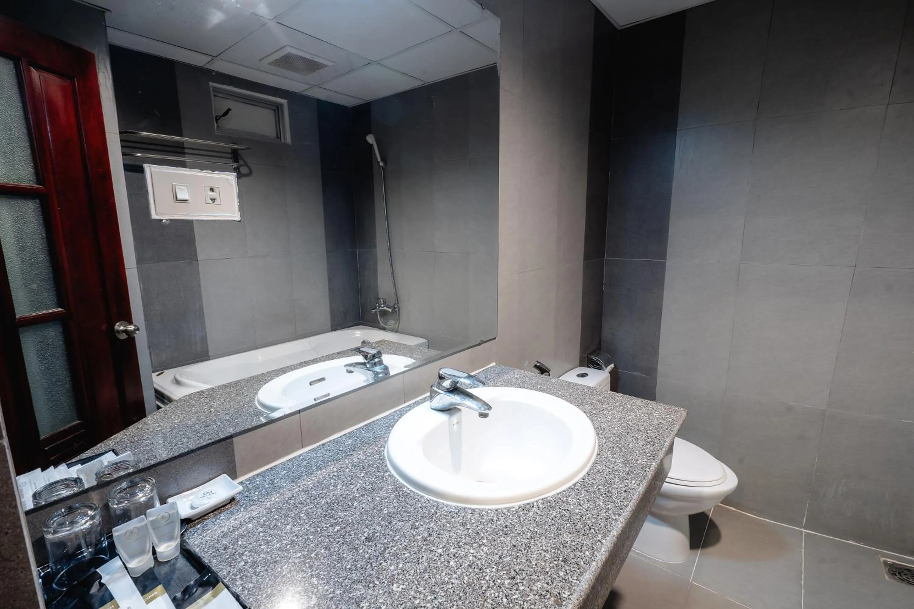 Shower in King Hotel