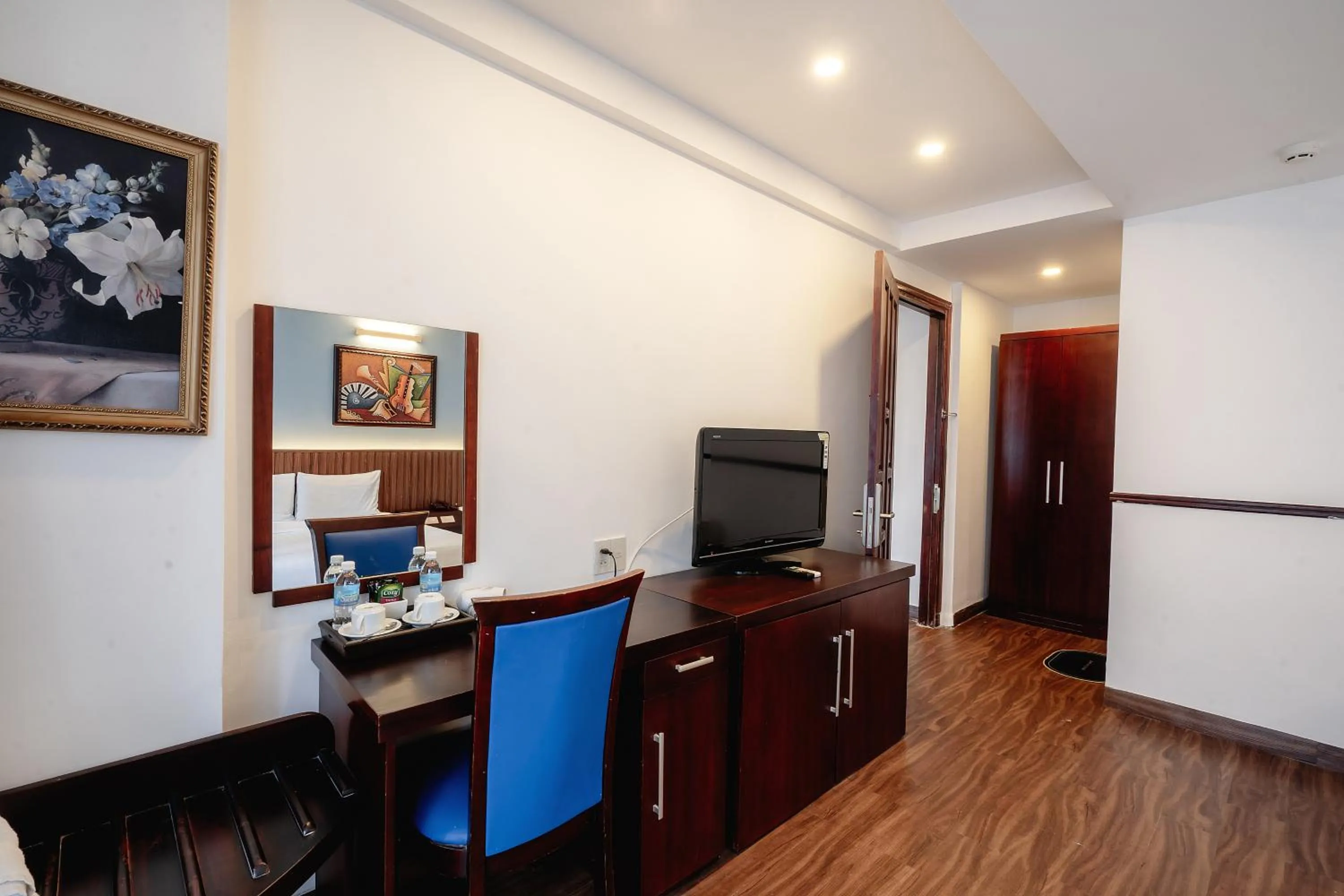 Property building in King Hotel