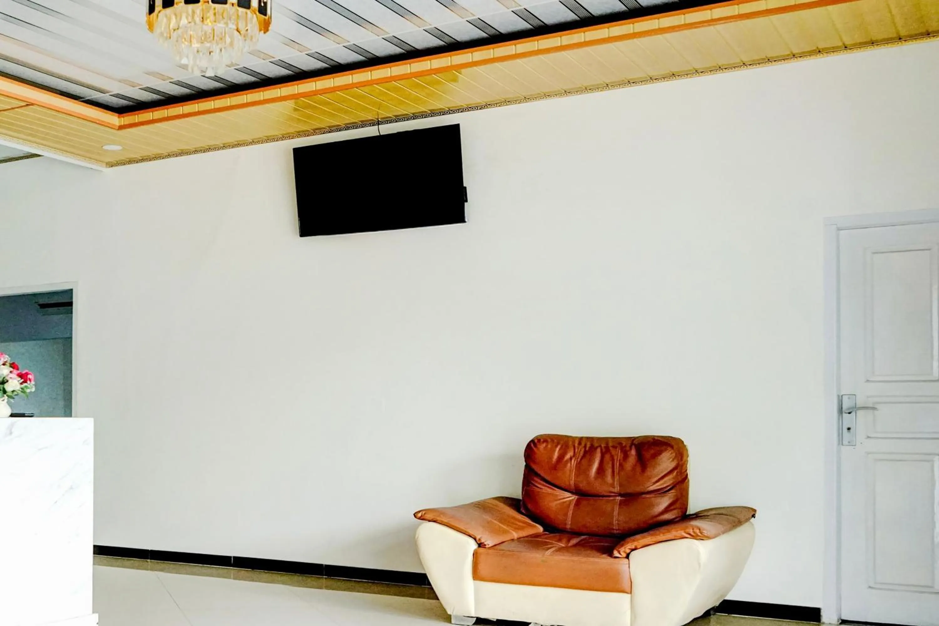 Lobby or reception in Hotel O Padang City Center Near Pantai Padang Formerly Hotel Siti Nurbaya